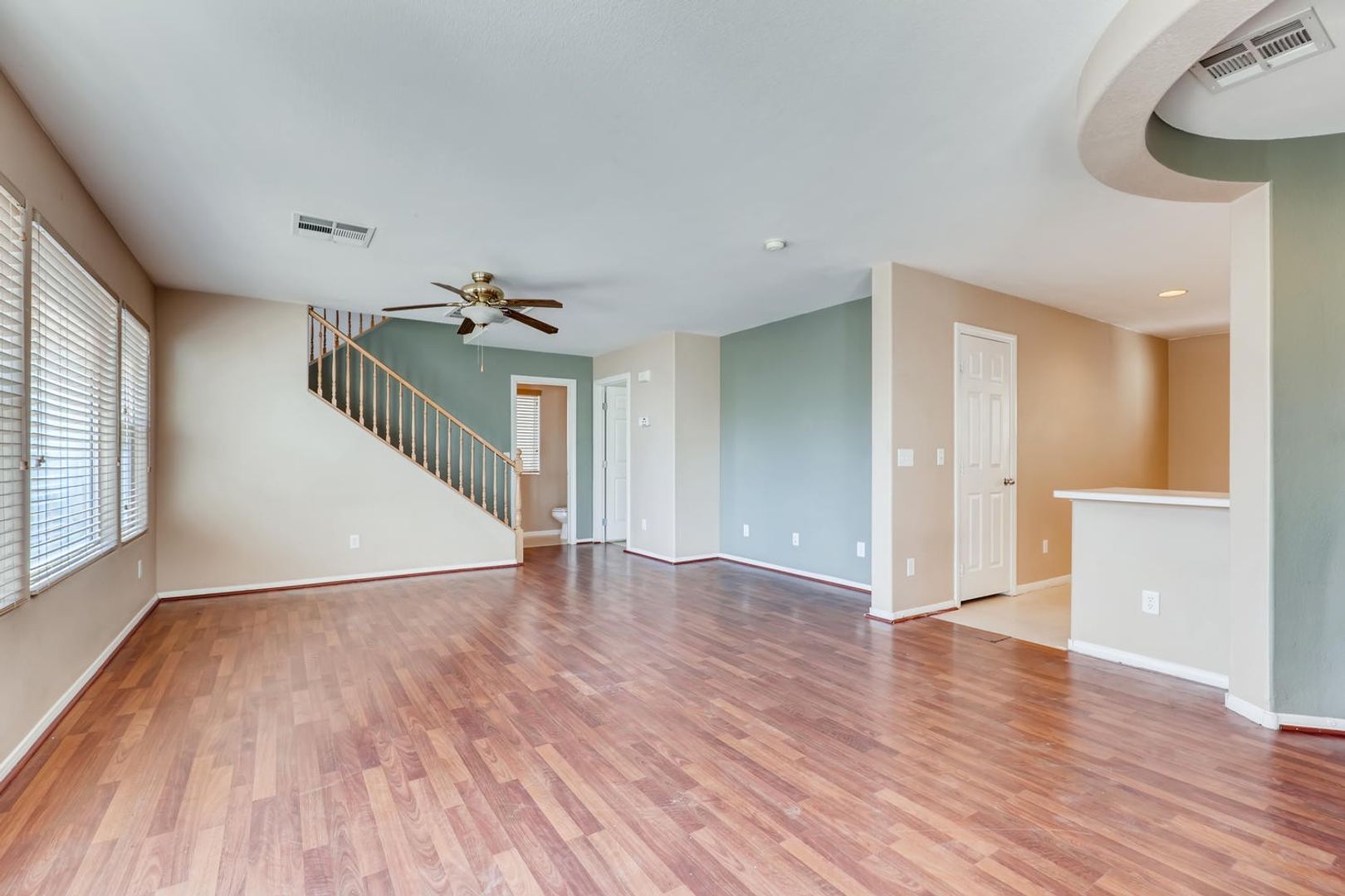 property for rent #1