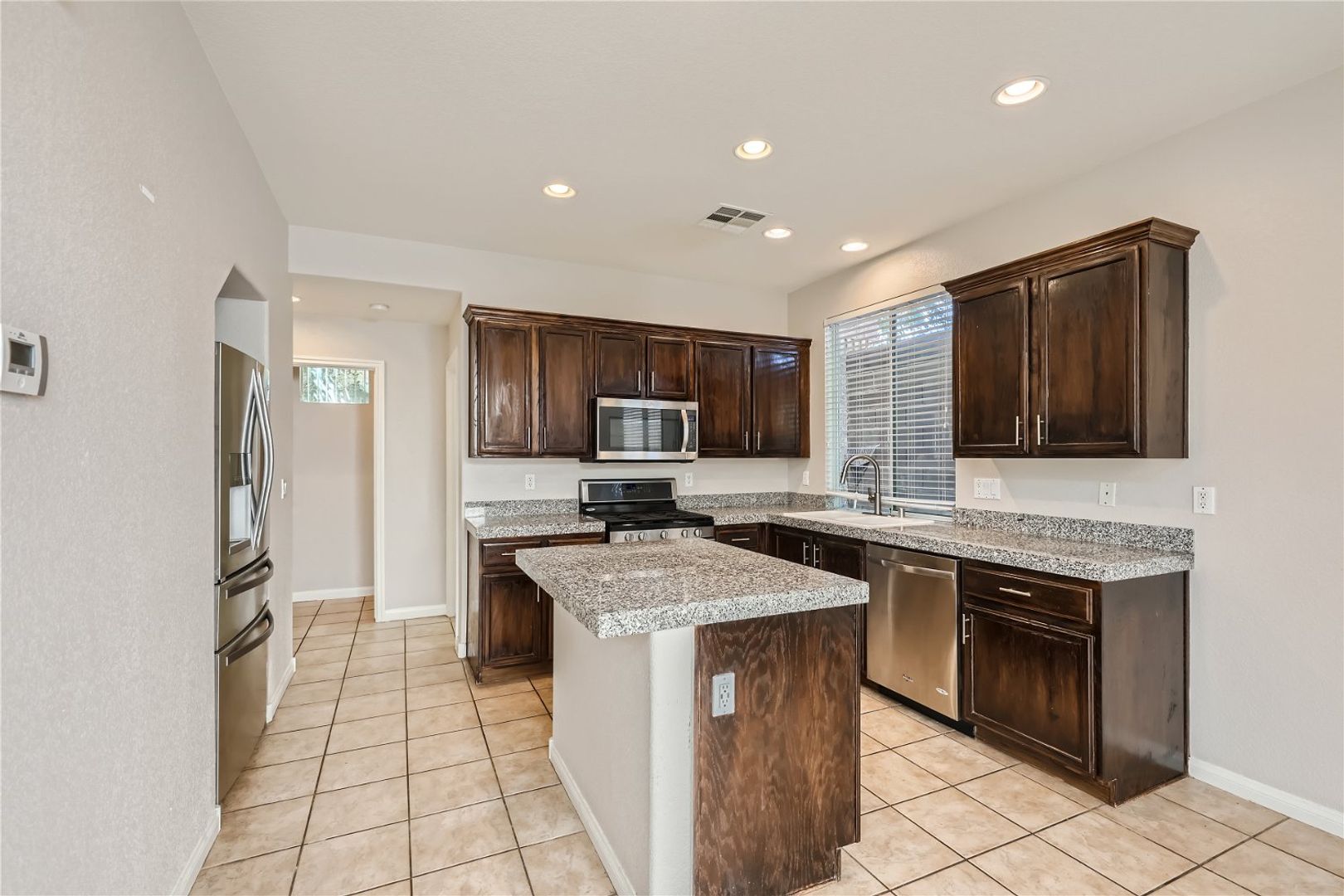 property for rent #7