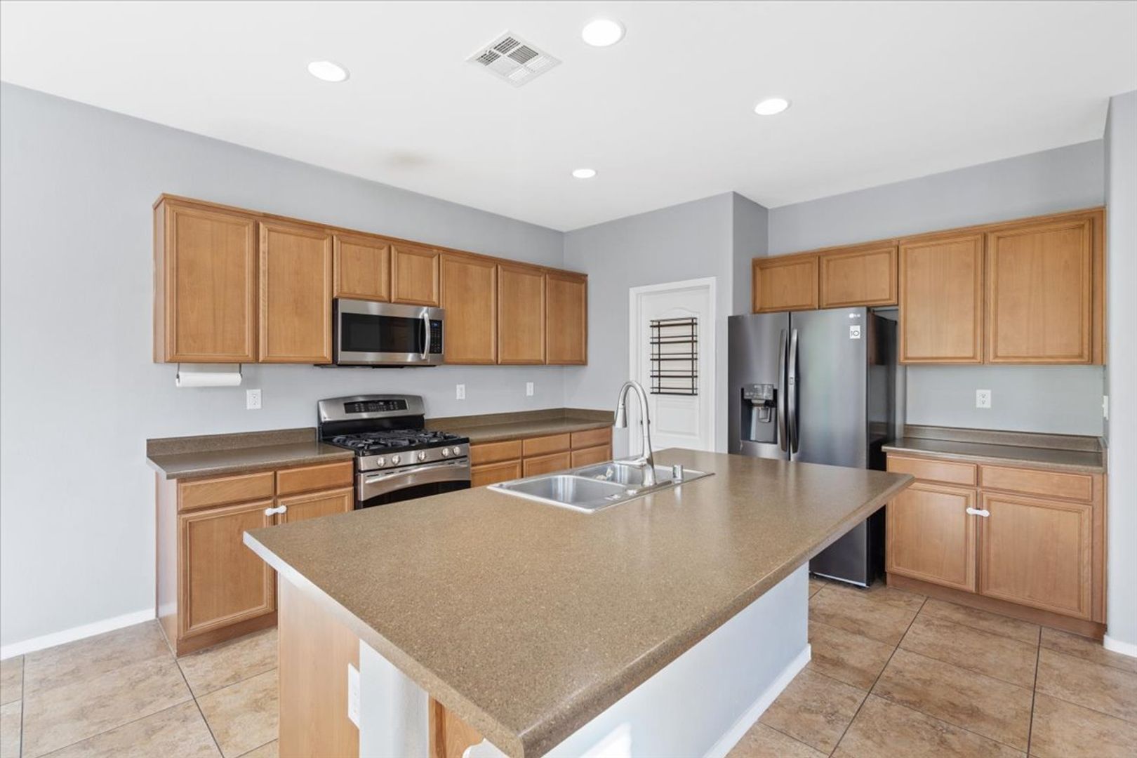 property for rent #3