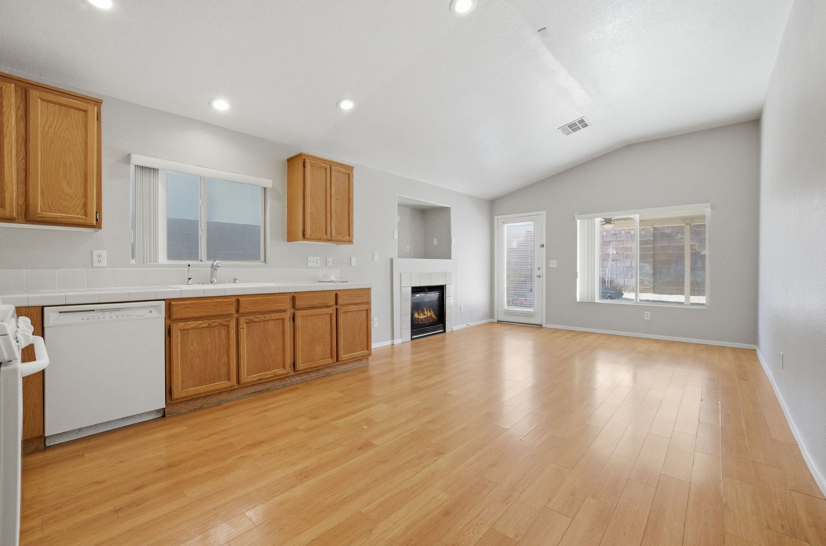 property for rent #5