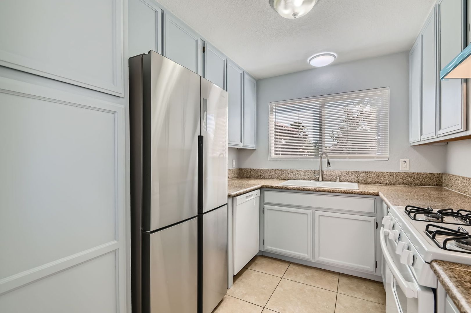 property for rent #6