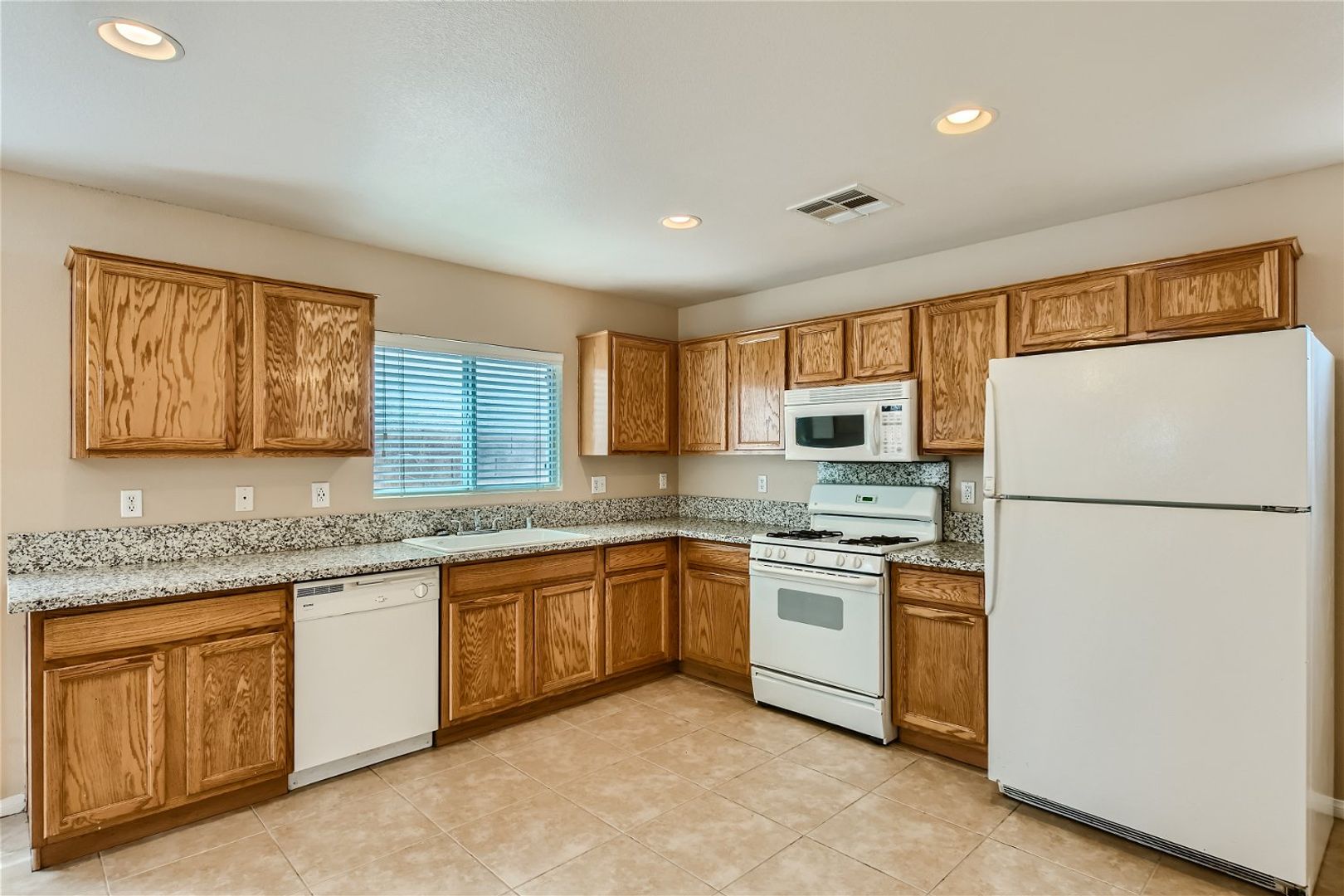 property for rent #7