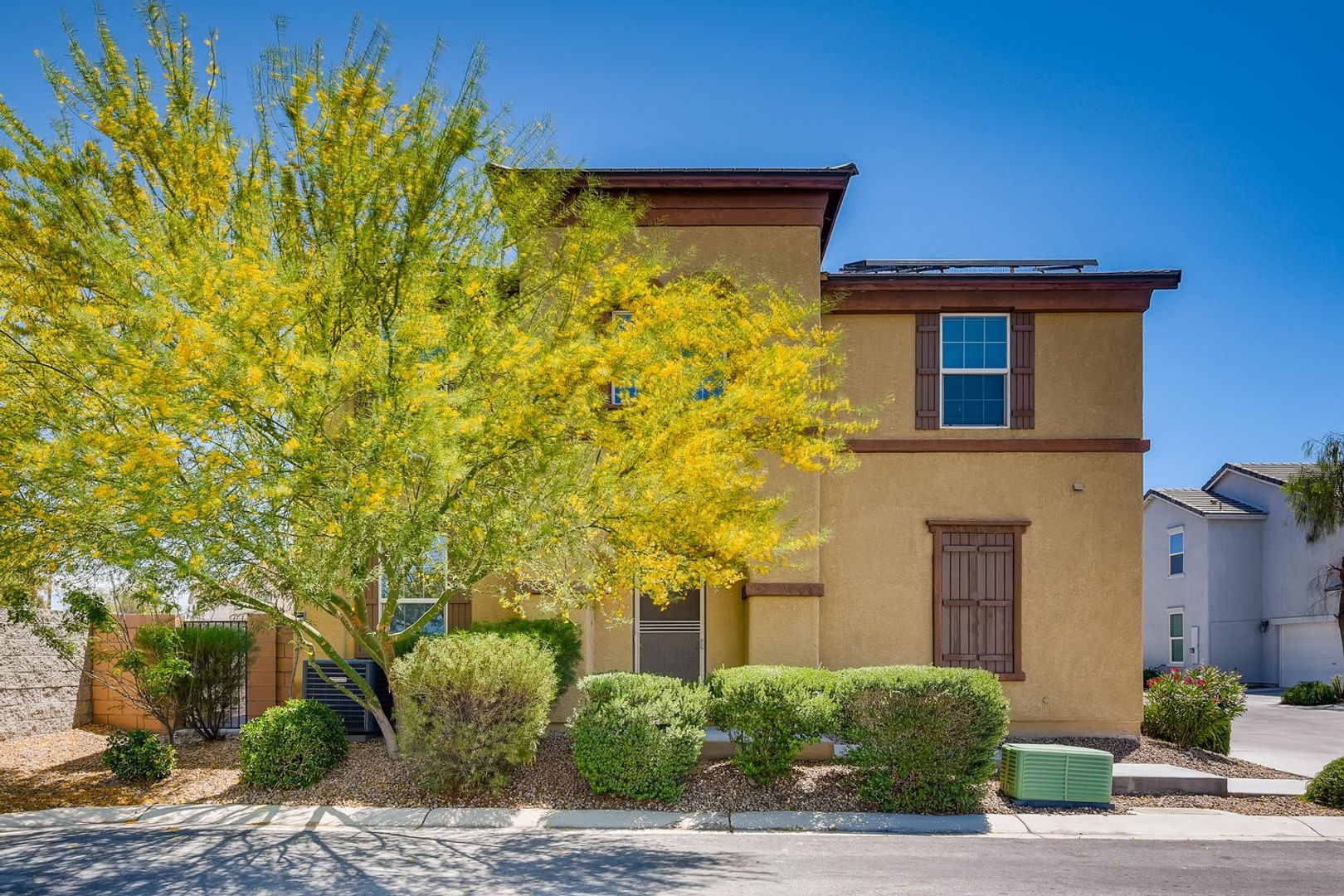 property for rent #1