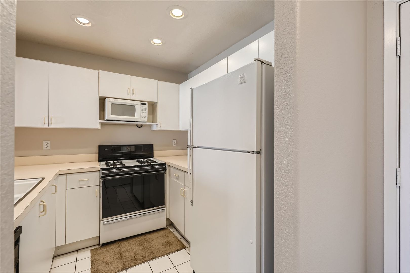 property for rent #7