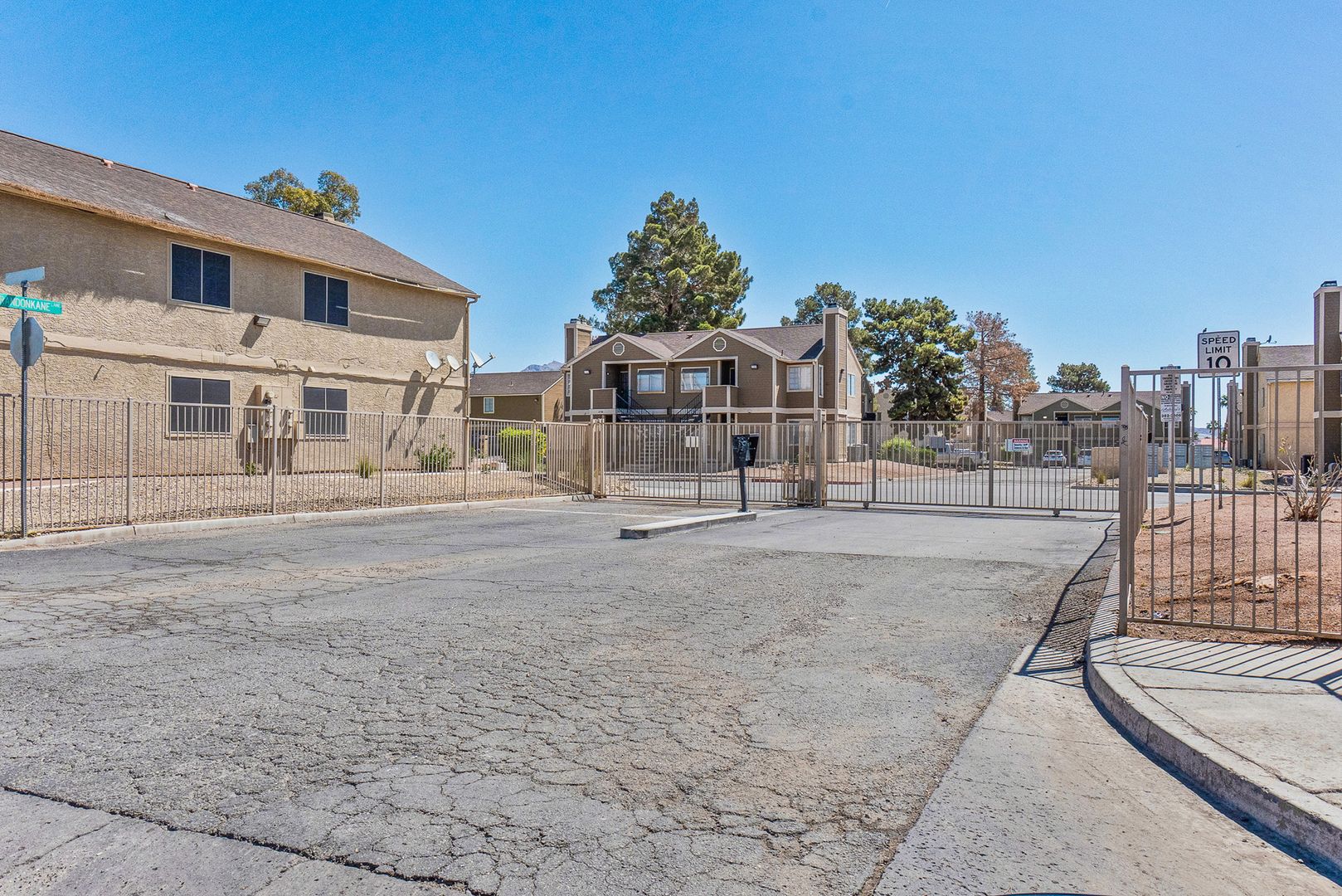 property for rent #1