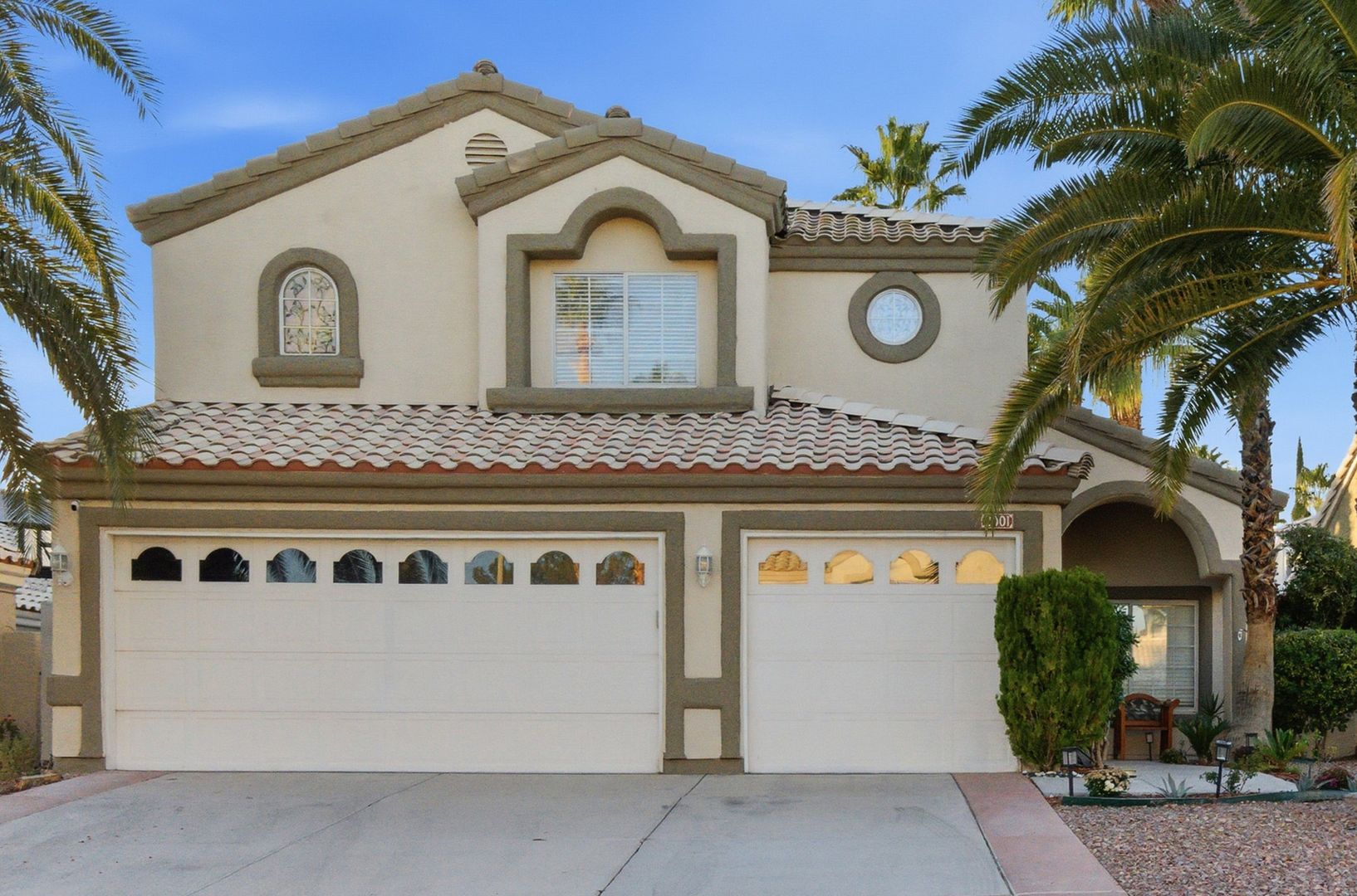 property for rent #1