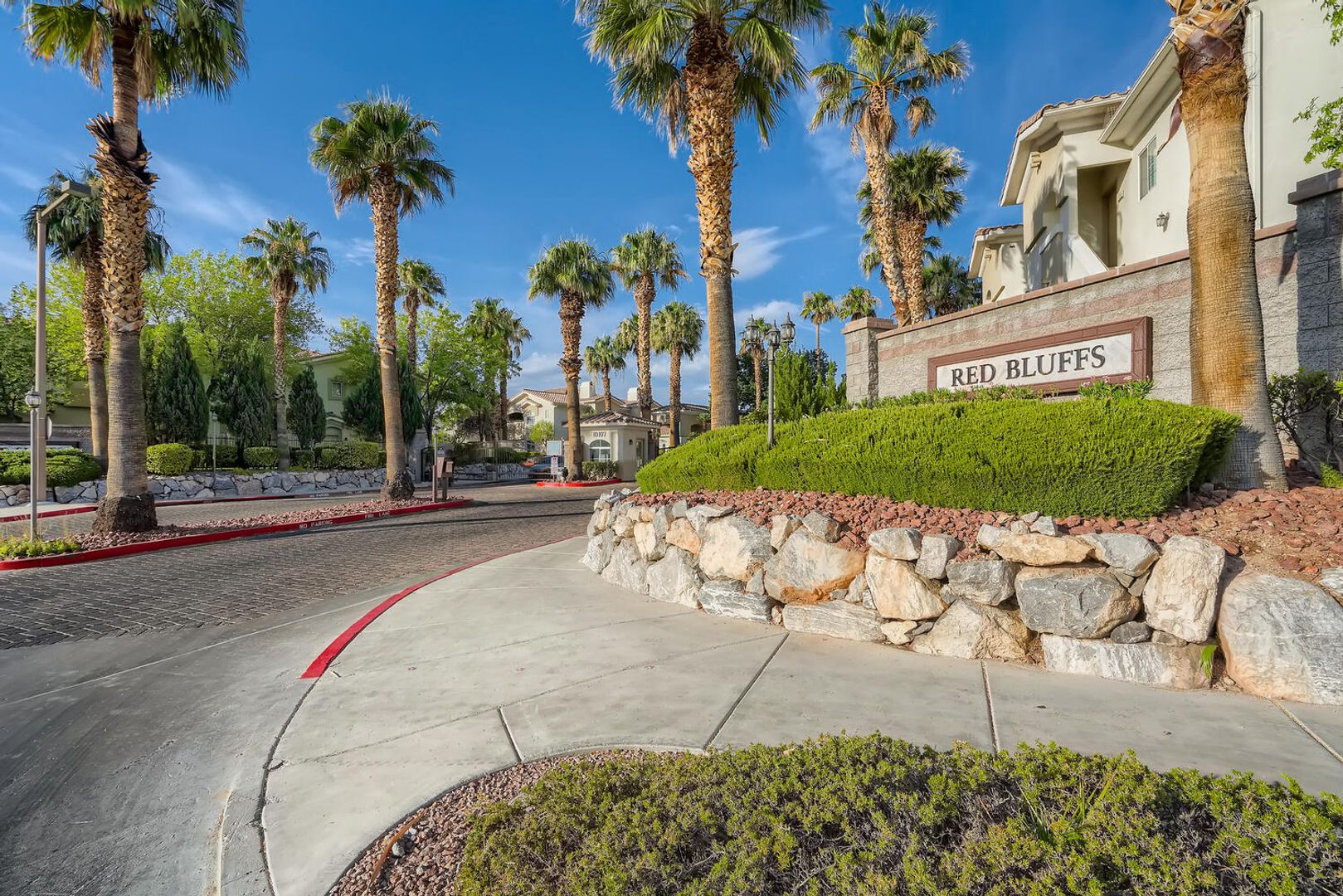 property for rent #1