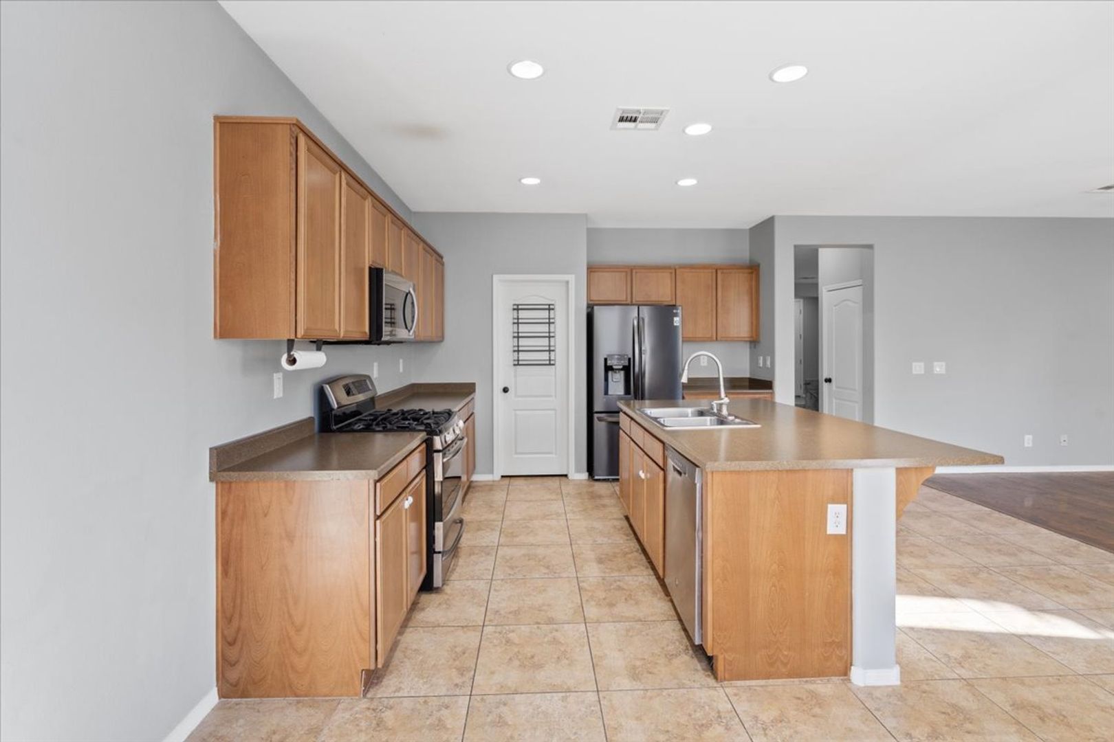 property for rent #5