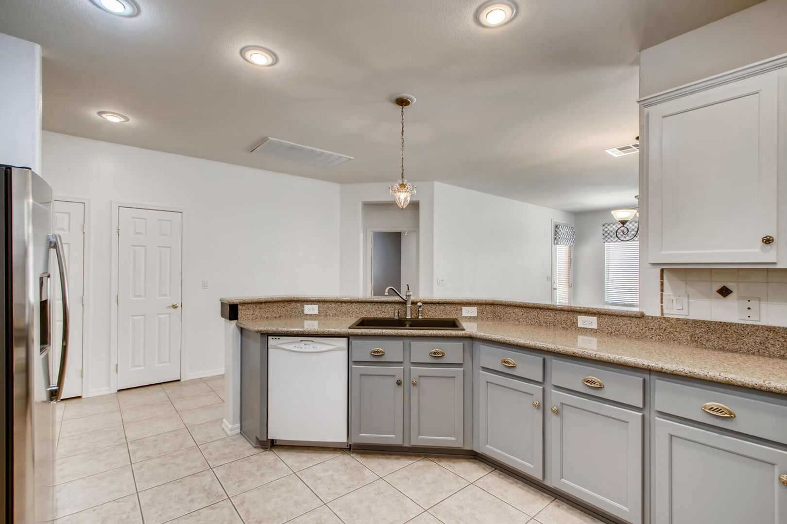 property for rent #7