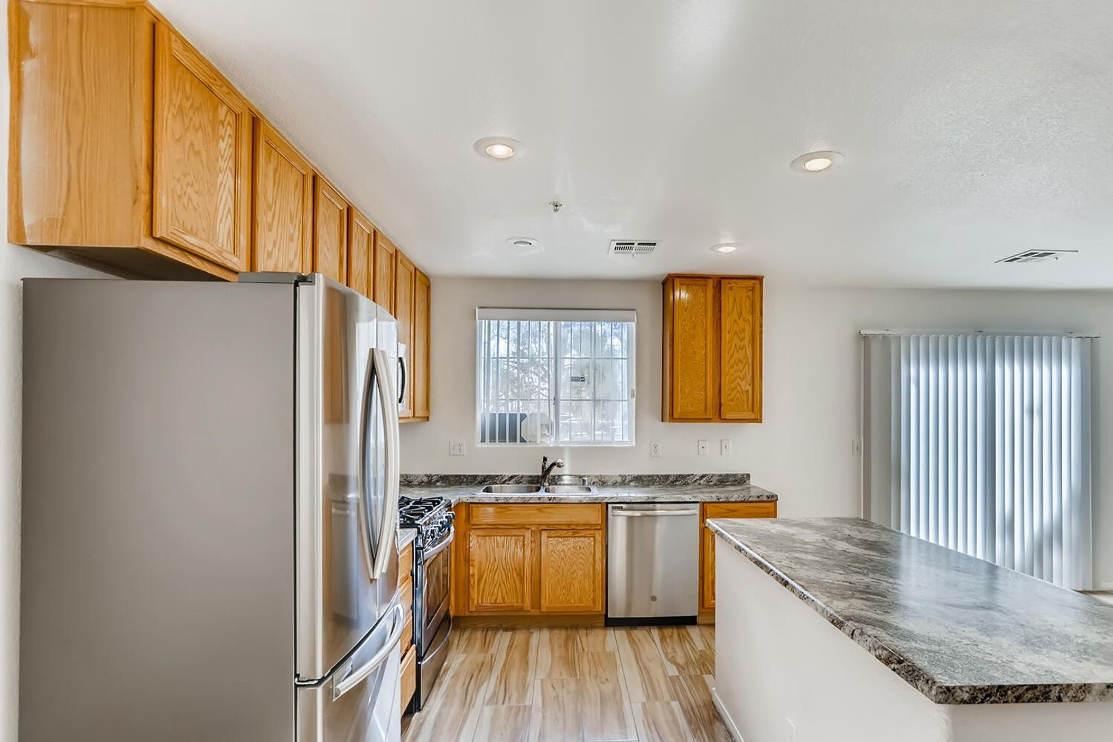 property for rent #3