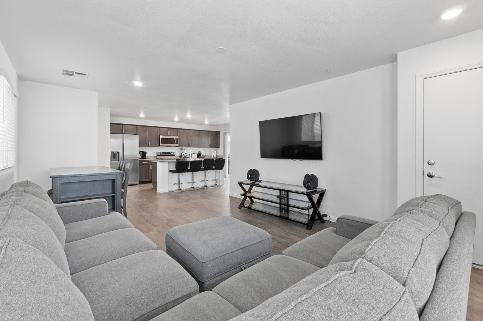 property for rent #7