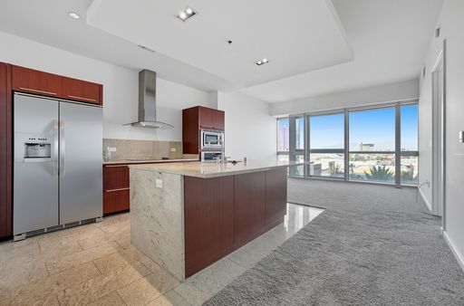 6th Floor 2-Bedroom Condo with Stunning Las Vegas Strip Views – photo 1