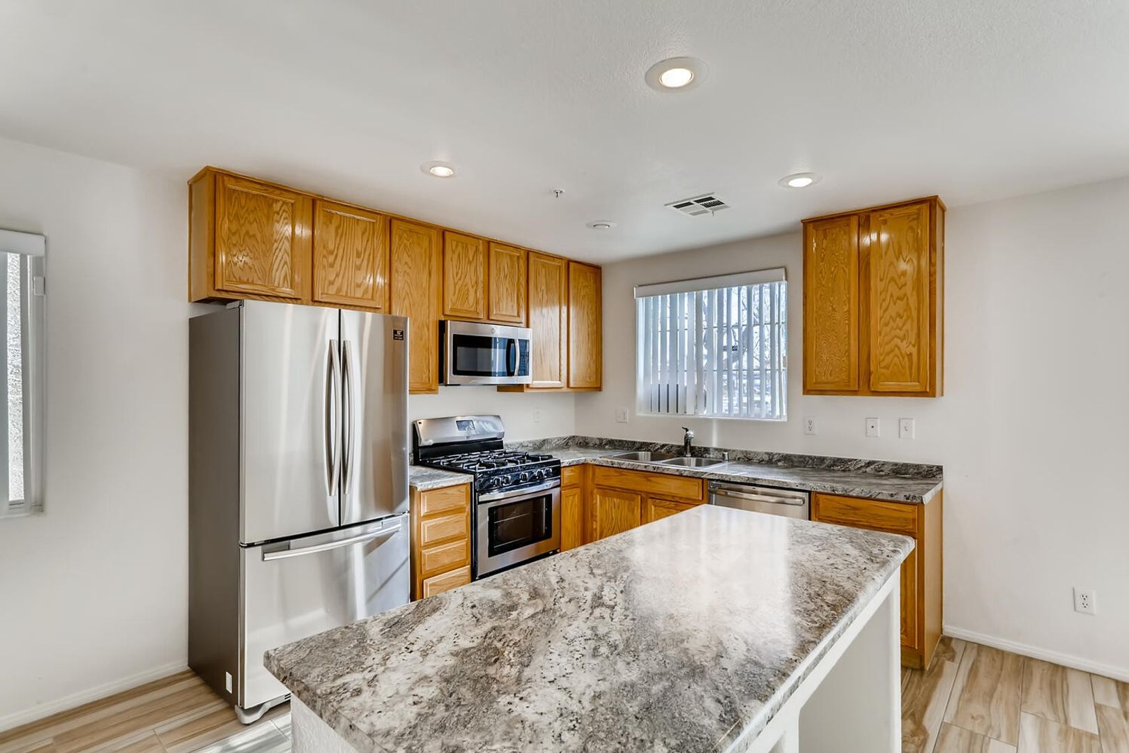 property for rent #2