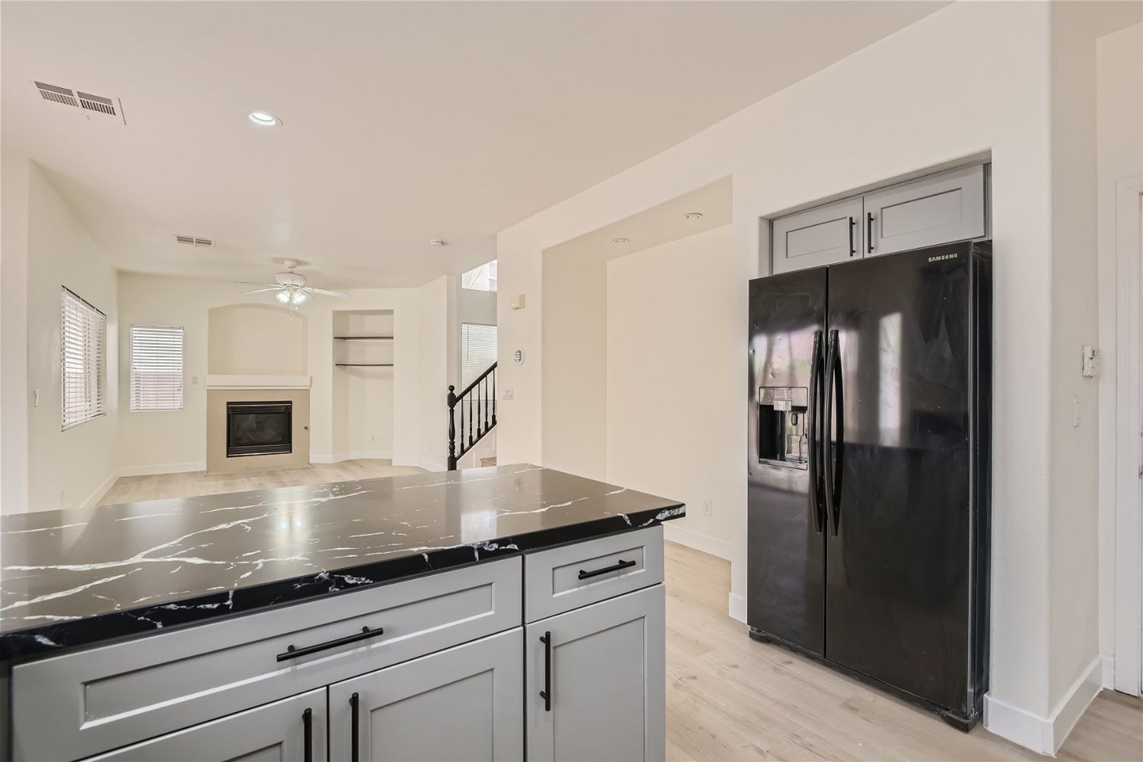 property for rent #6