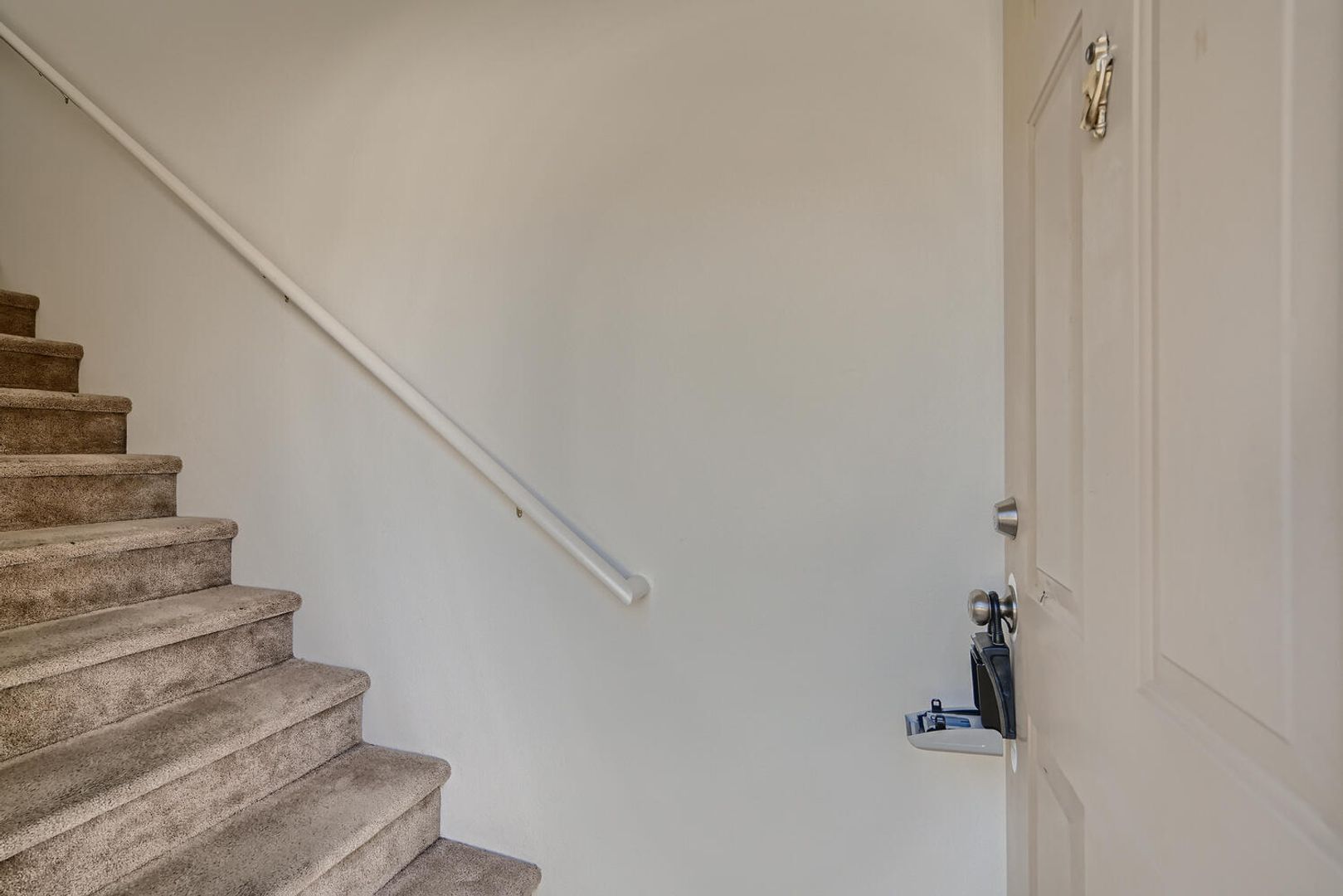 property for rent #4