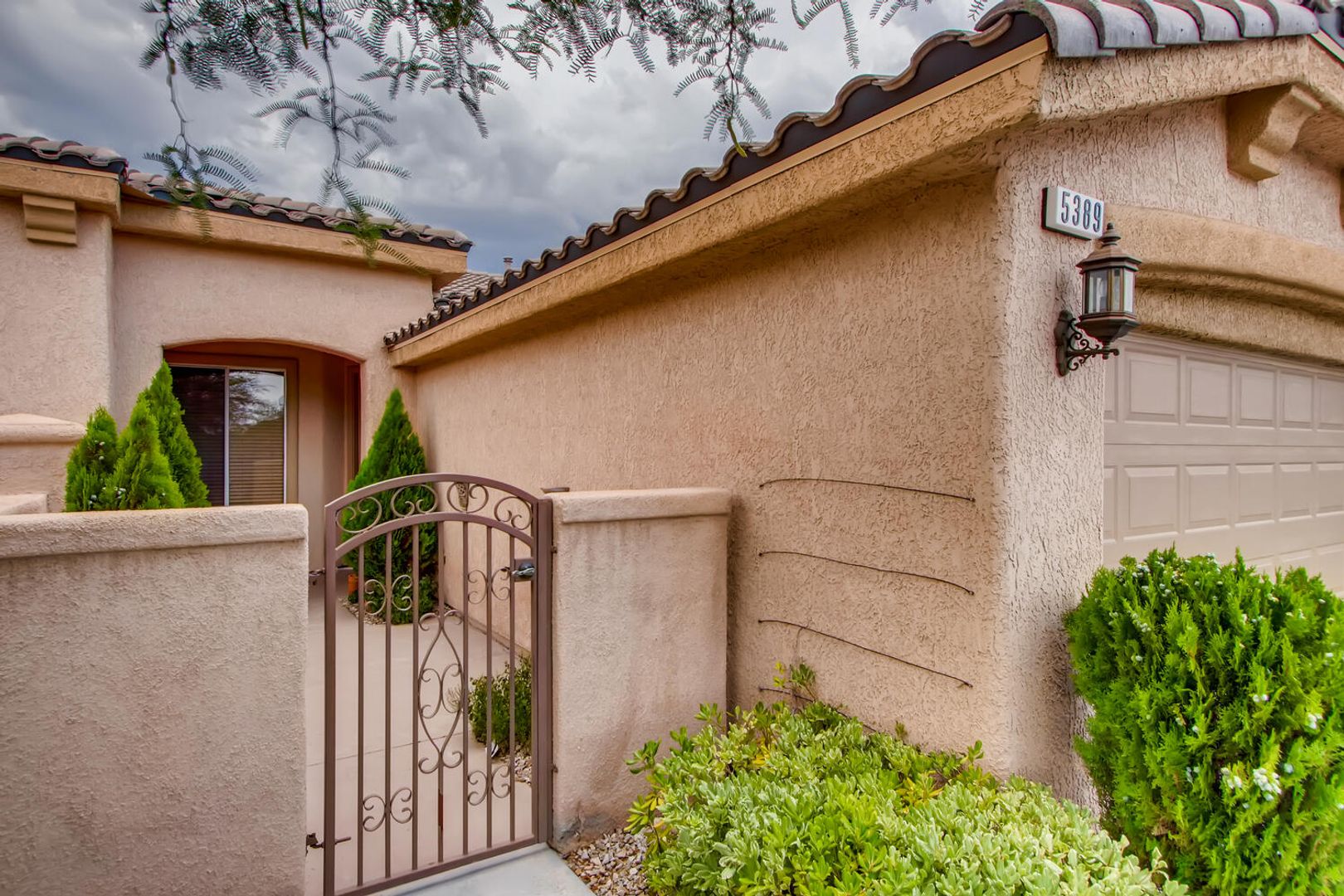 property for rent #1