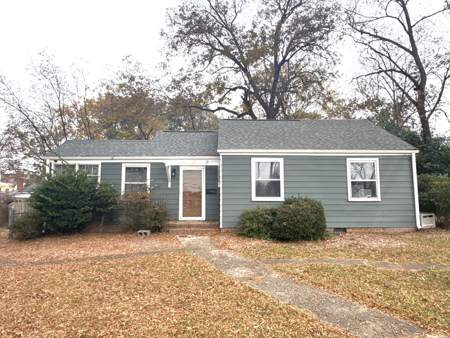 Charlotte House: 1142 Mona Drive