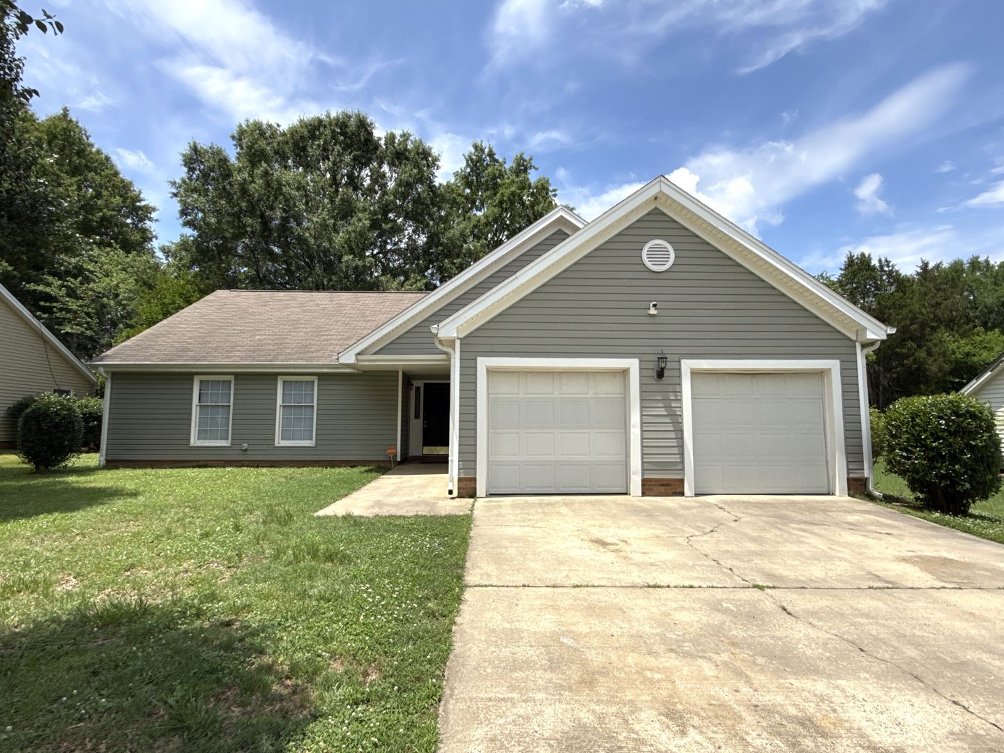 Charlotte House: 13500 Stephendale Drive