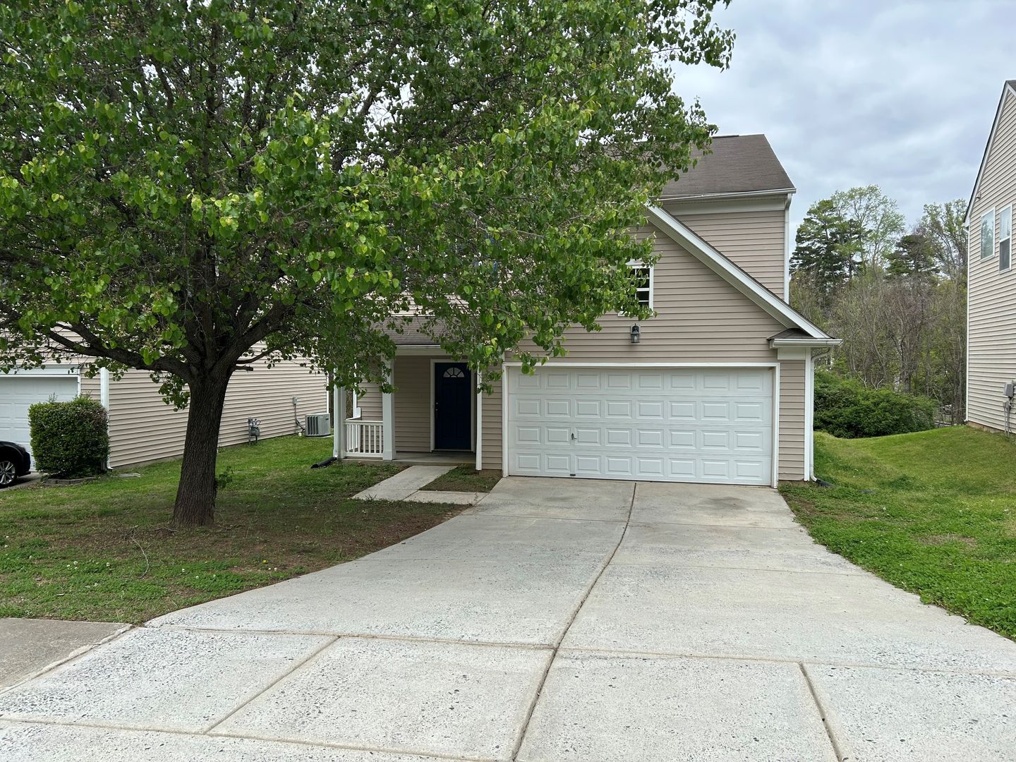 Charlotte House: 2807 Forest Grove Court