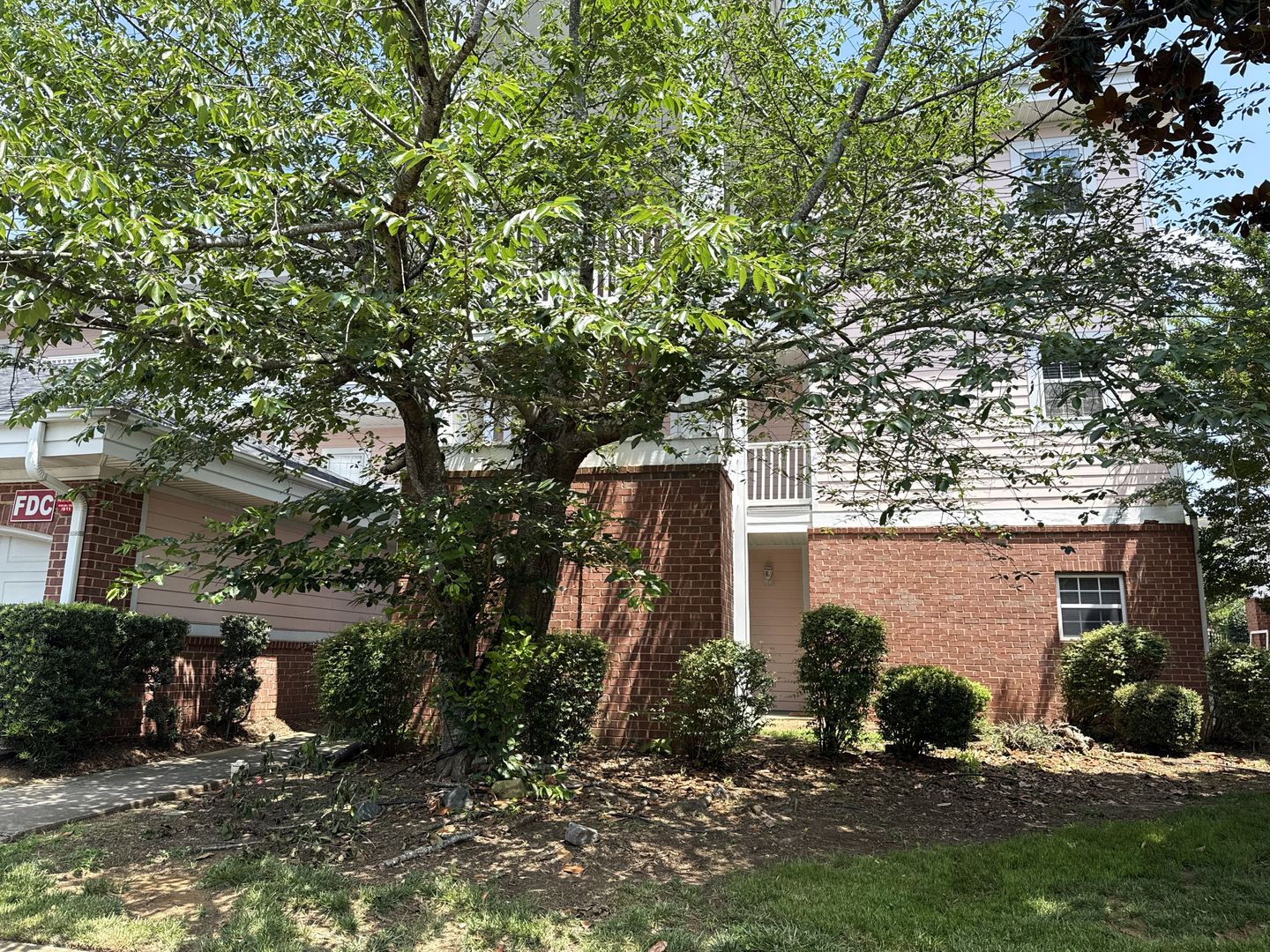 Charlotte House: 9068 Meadow Vista Road