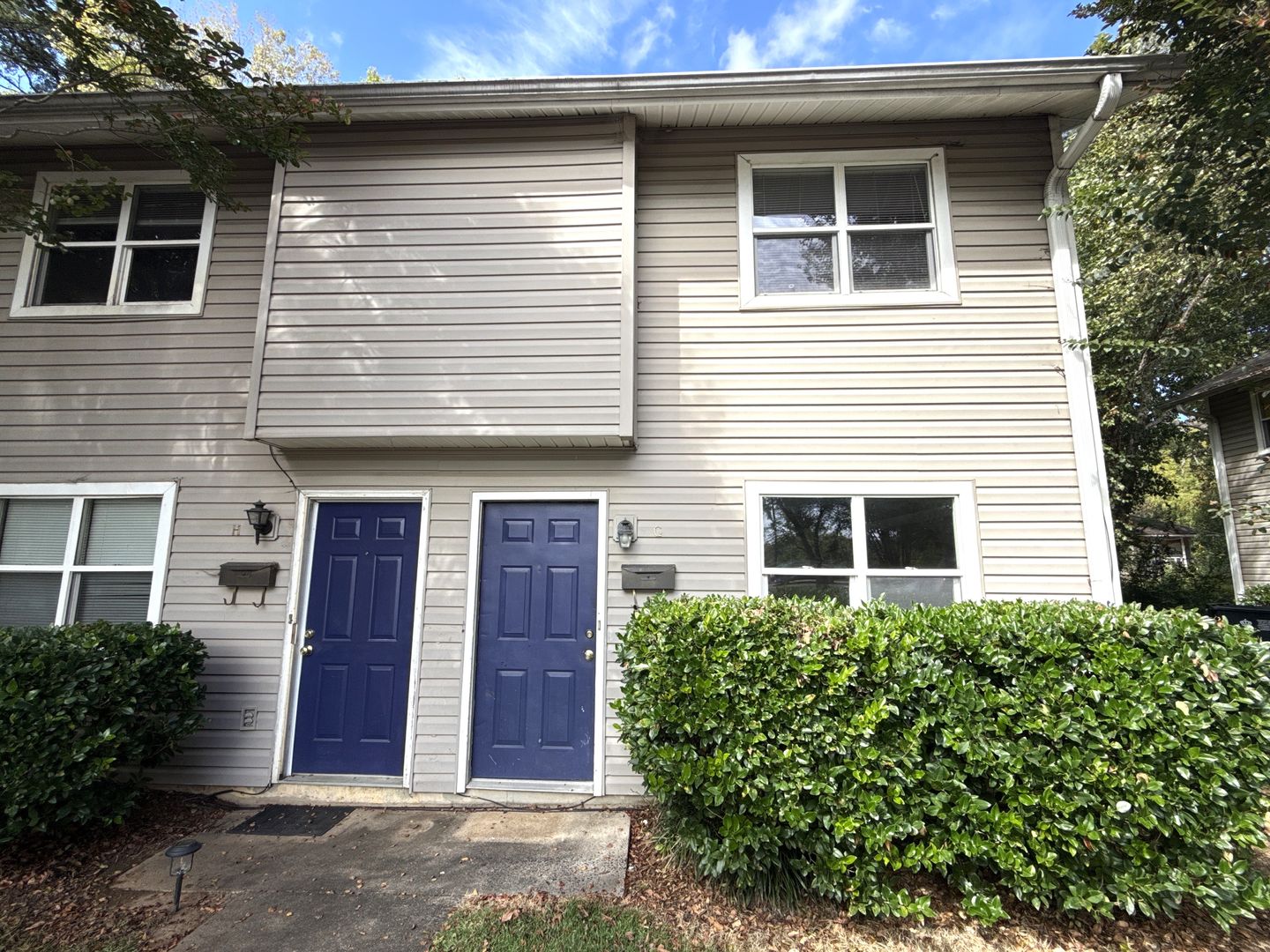 Charlotte Apartment: 1613 N Sharon Amity Rd