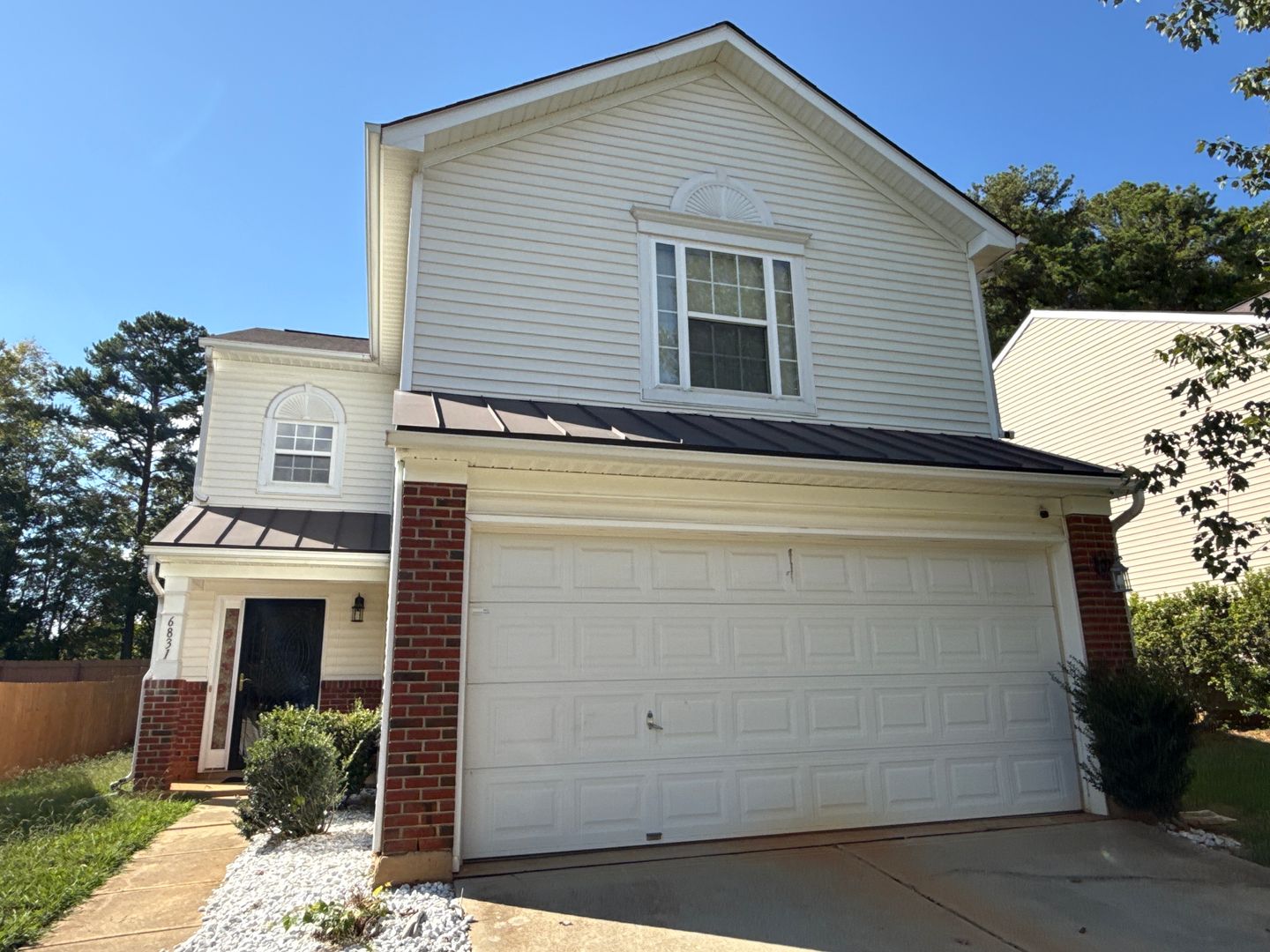 Charlotte House: 6831 Sunman Road