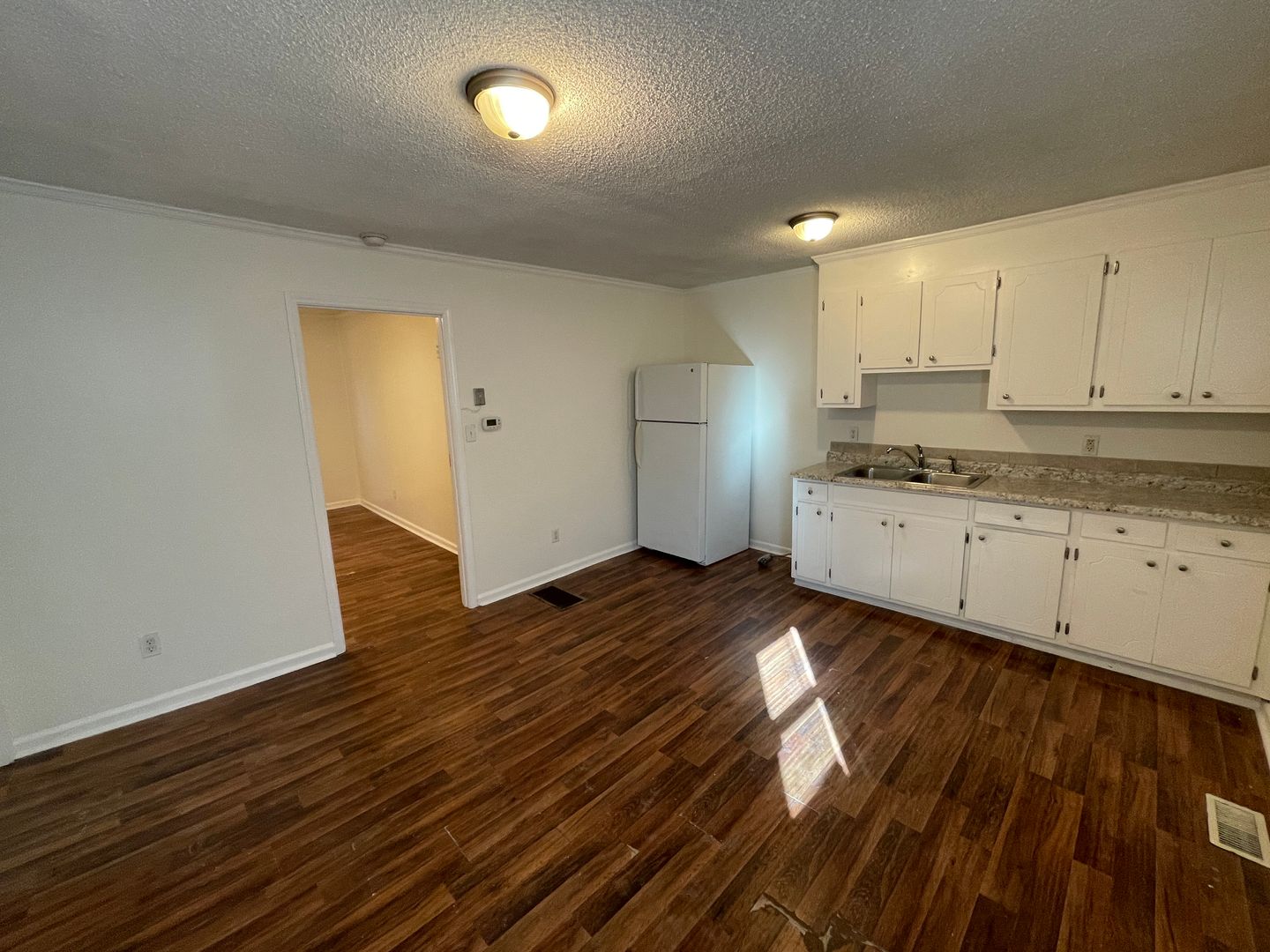 Bessemer City Apartment: 402 South 10th Street