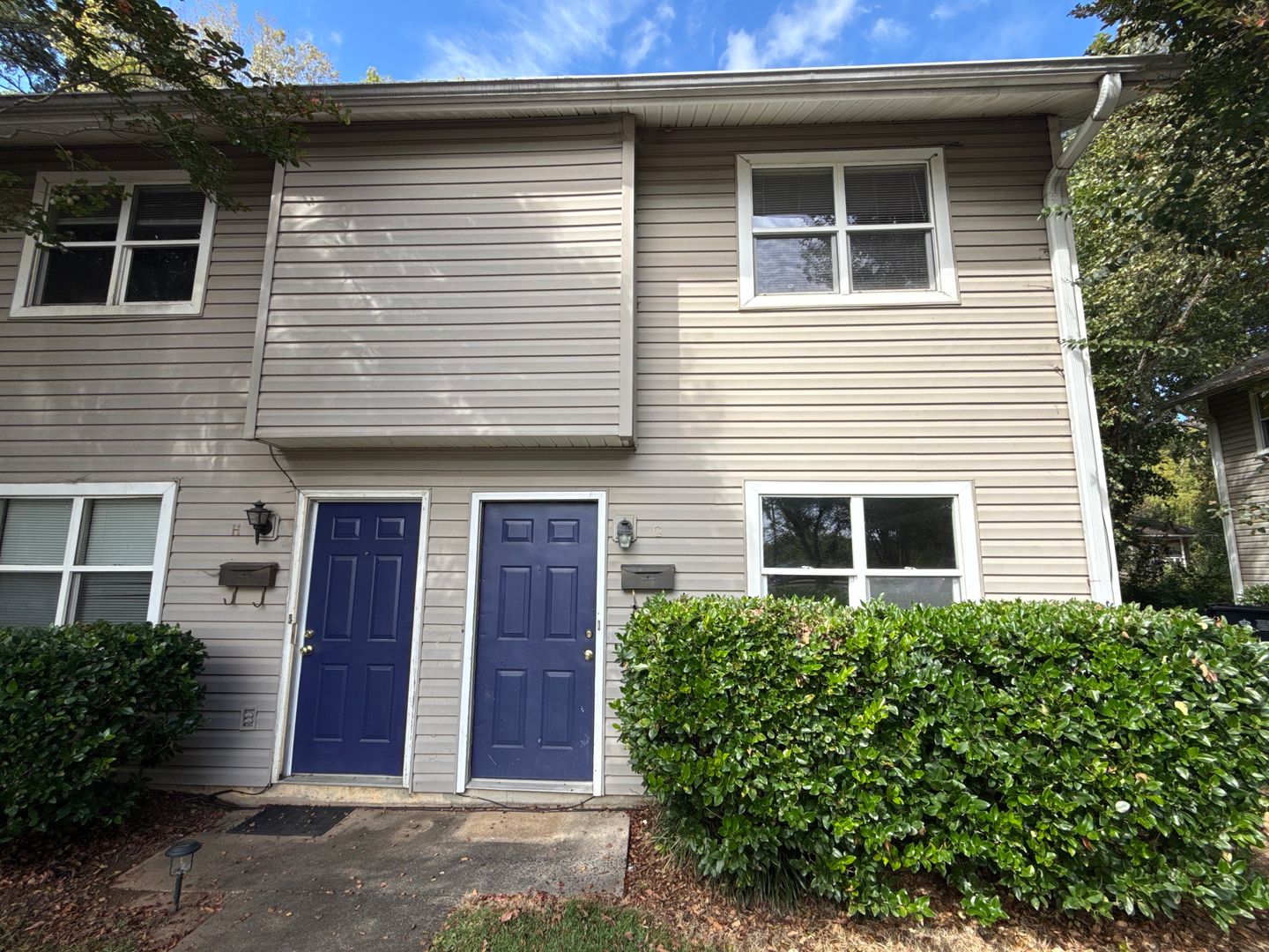 Charlotte Apartment: 1613 N Sharon Amity Rd