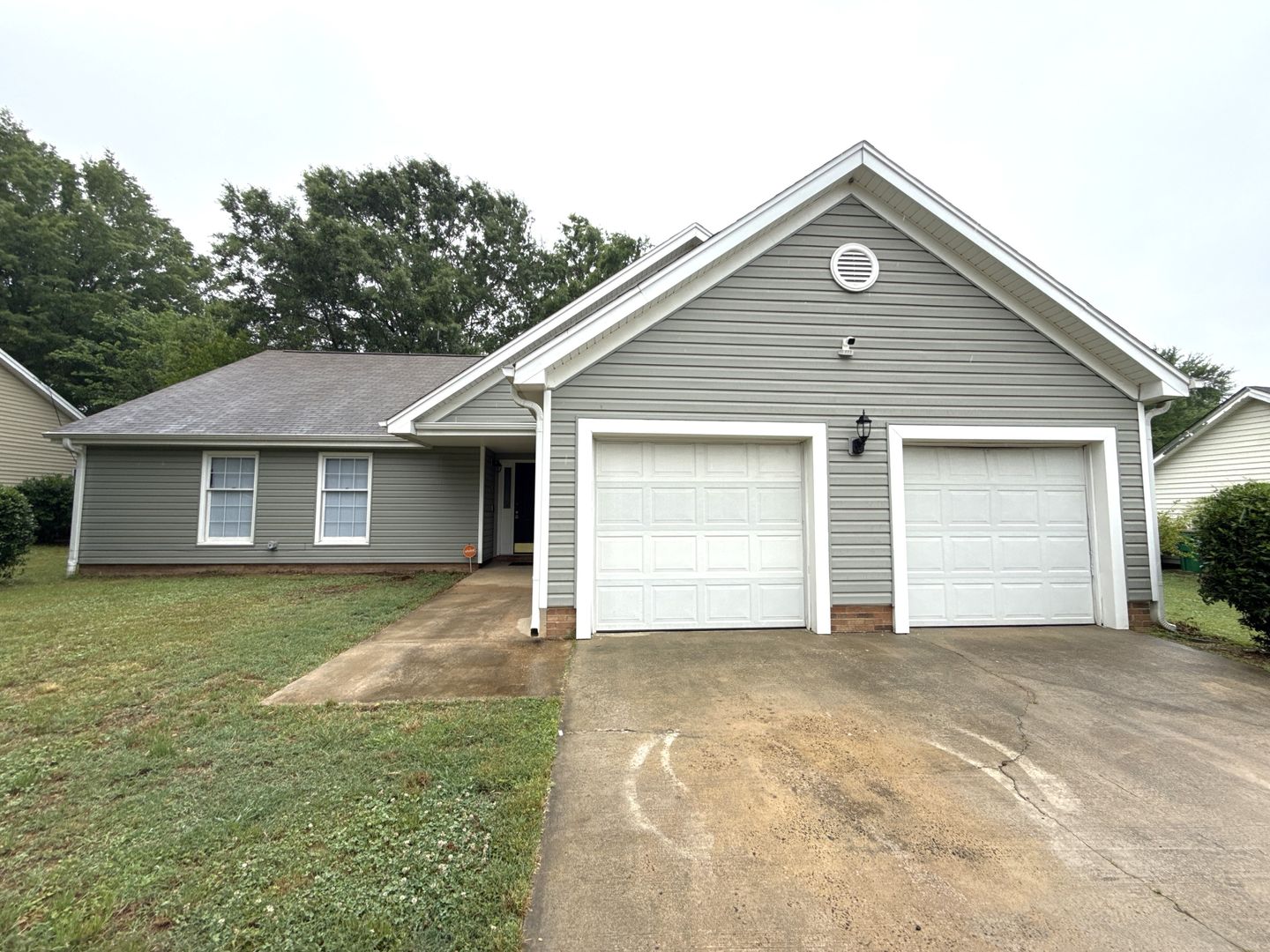 Charlotte House: 13500 Stephendale Drive