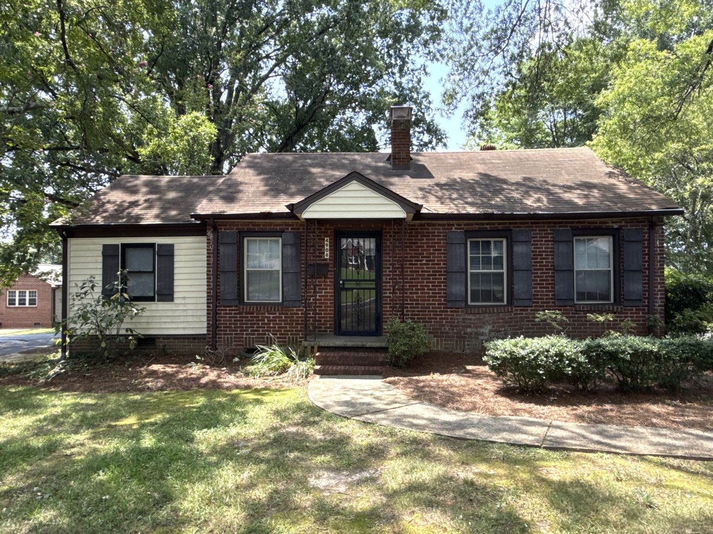 Charlotte House: 4908 Elder Avenue
