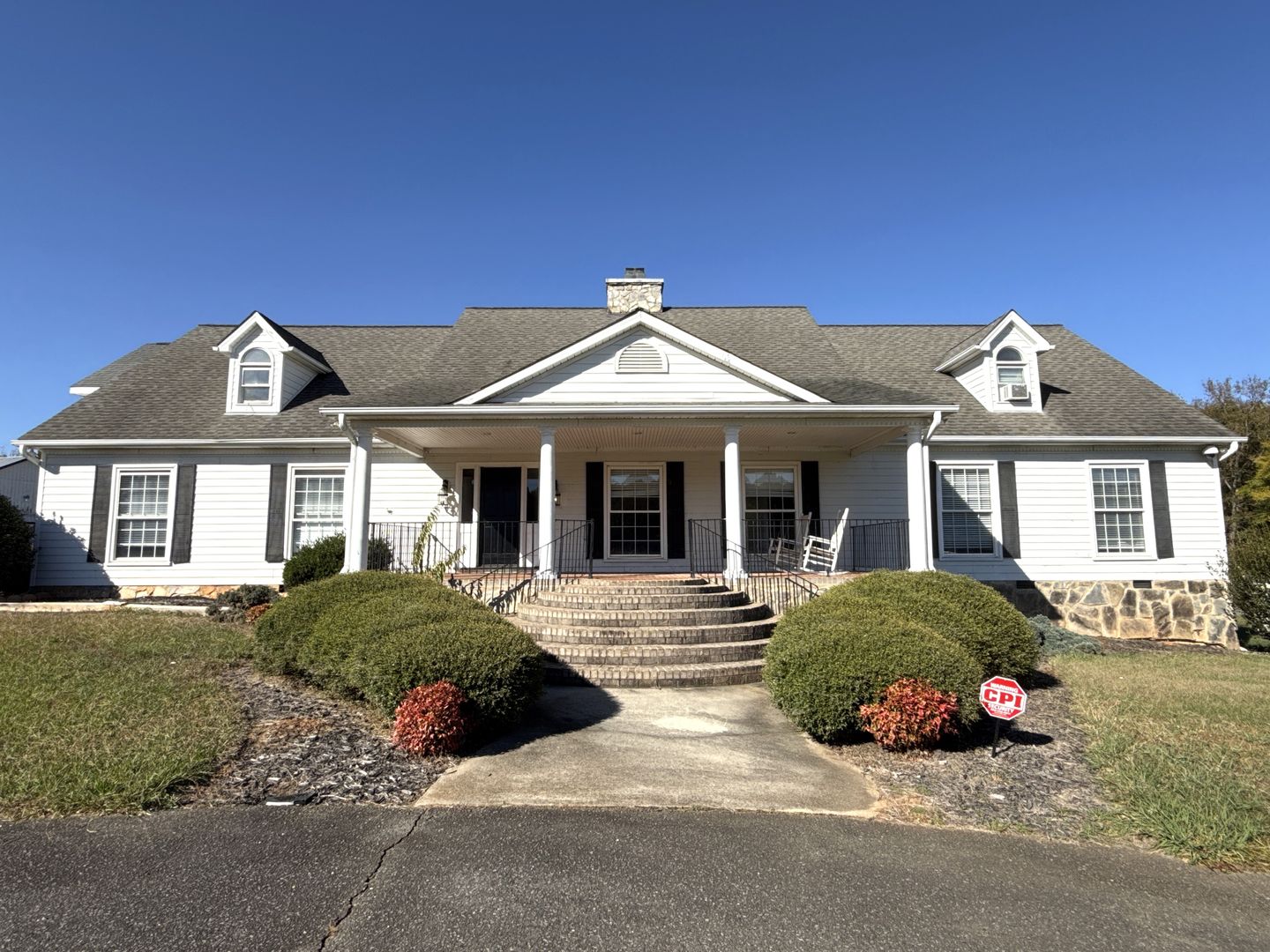 Mint Hill House: 14009 Thompson Road