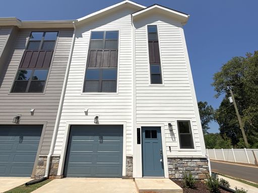 Brand New End Unit Townhome – photo 1