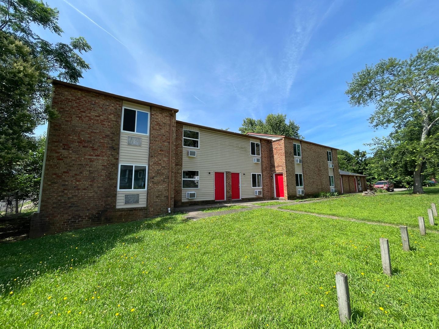 SH290 Graham Street Apartments