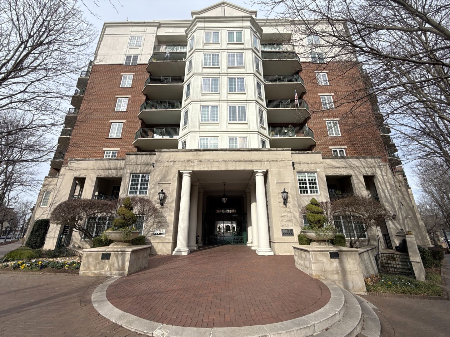 Charlotte House: 300 W. 5th Street #706