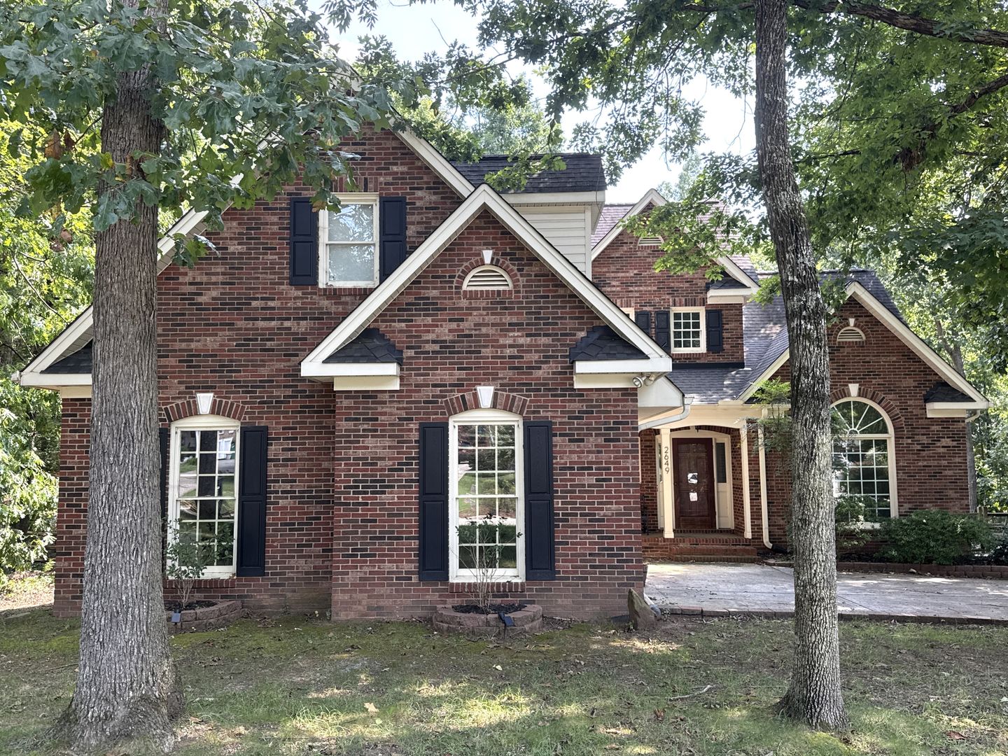 Matthews House: 2649 Willowbrook Drive