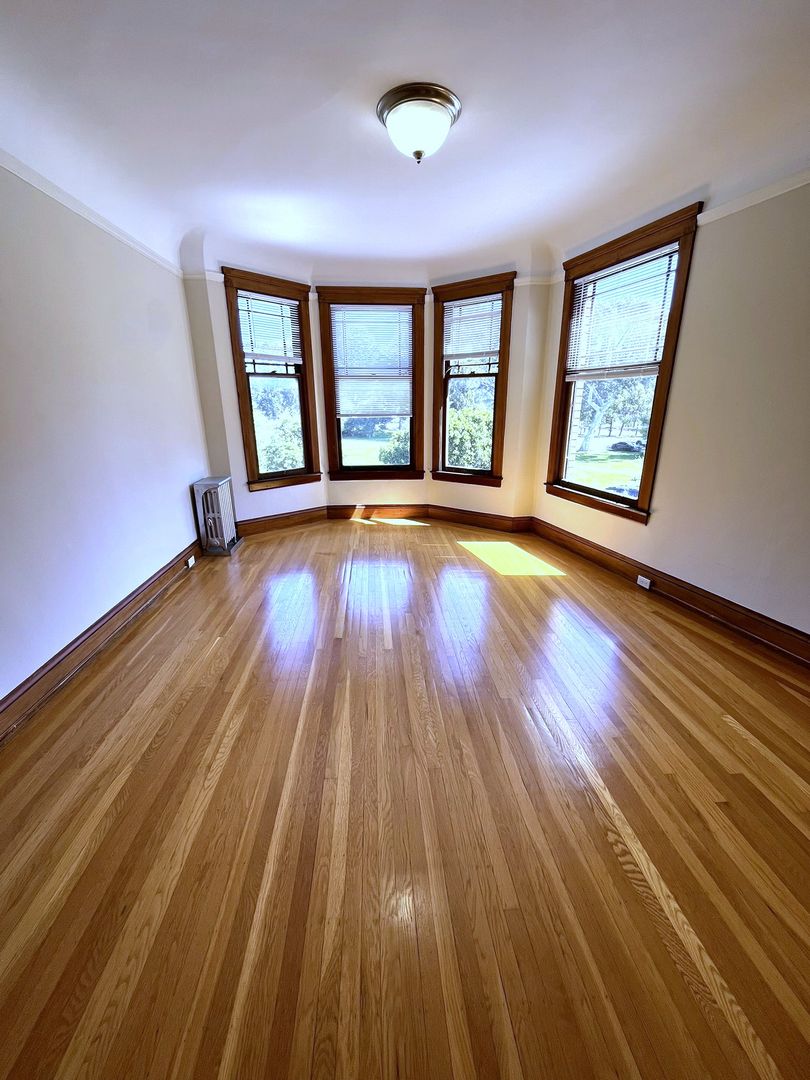 San Francisco Apartment: 45 Lincoln Way