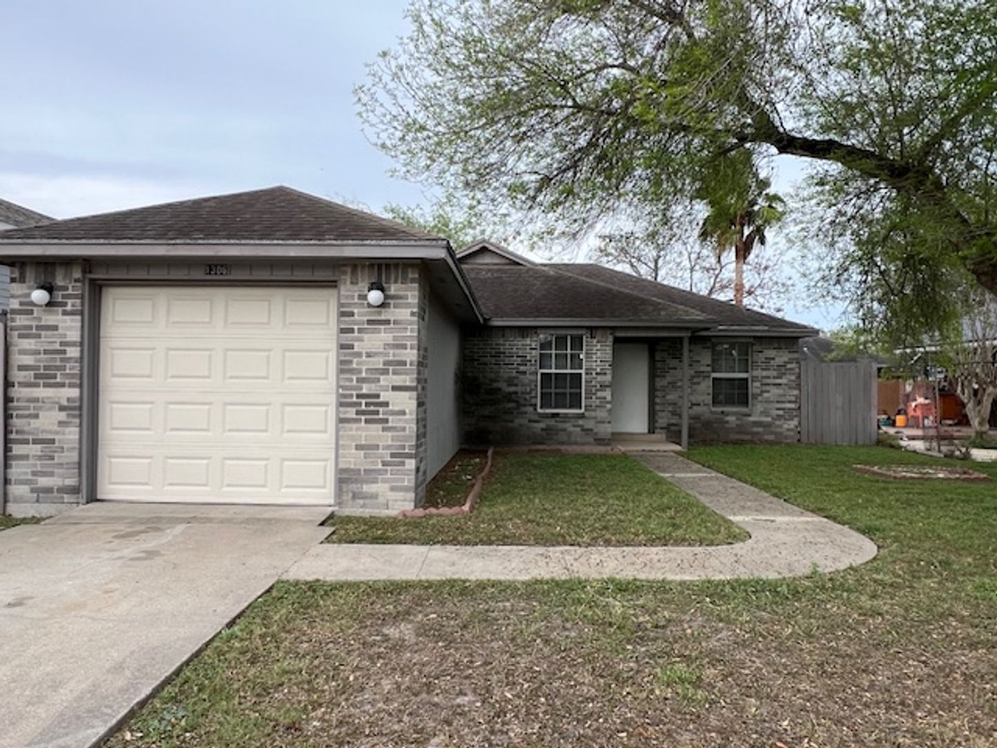 CORPUS CHRISTI House: 1306 CALLE SAN MARCOS