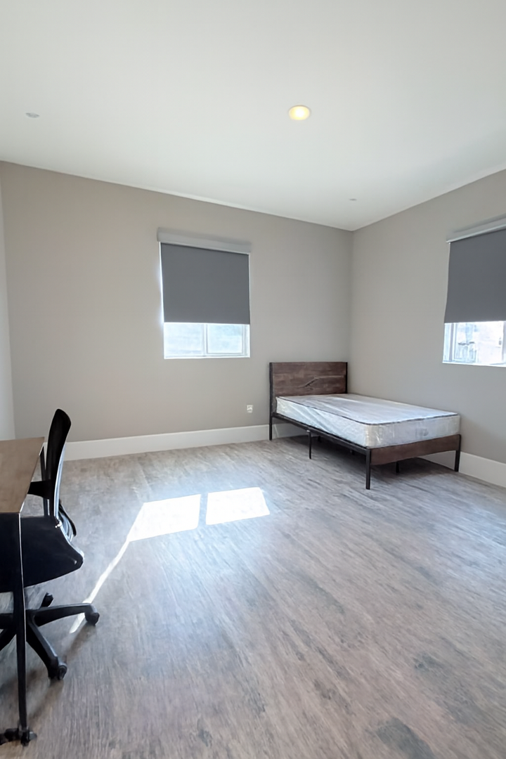 Los Angeles Apartment: 1212 W. 37th Drive