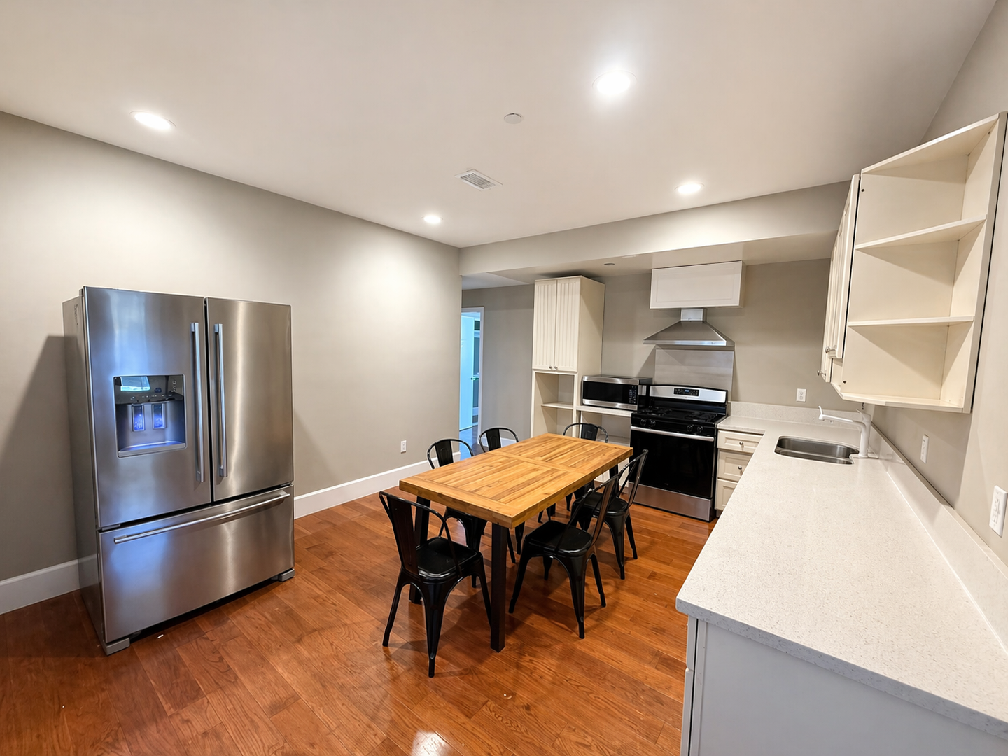 Los Angeles Apartment: 1212 W. 37th Drive