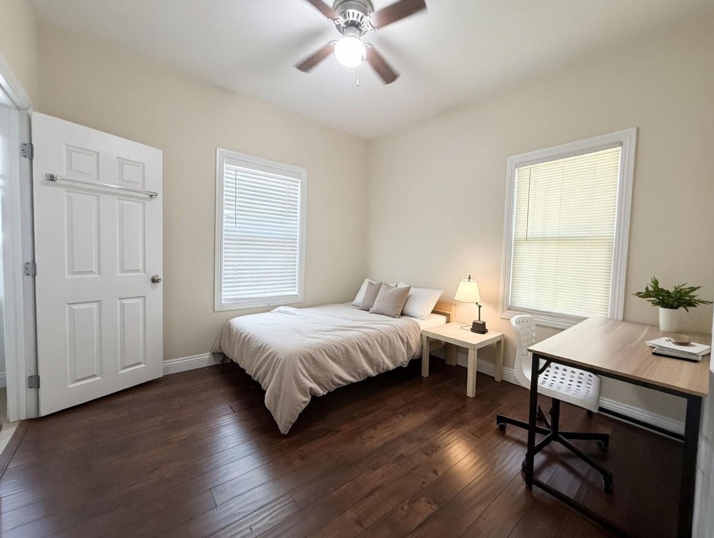 Los Angeles Apartment: 1252 W. 37th Drive