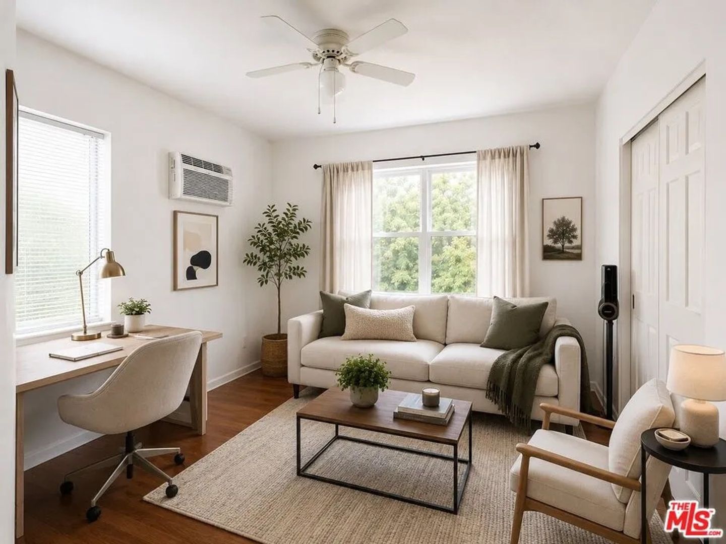 Los Angeles Apartment: 2666 Orchard Avenue