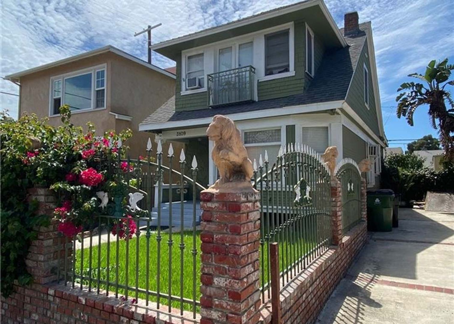 Los Angeles House: 3109 S Catalina St