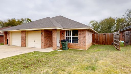 2 WEEKS FREE + $1,295 PRICE IMPROVEMENT!!!! – photo 1