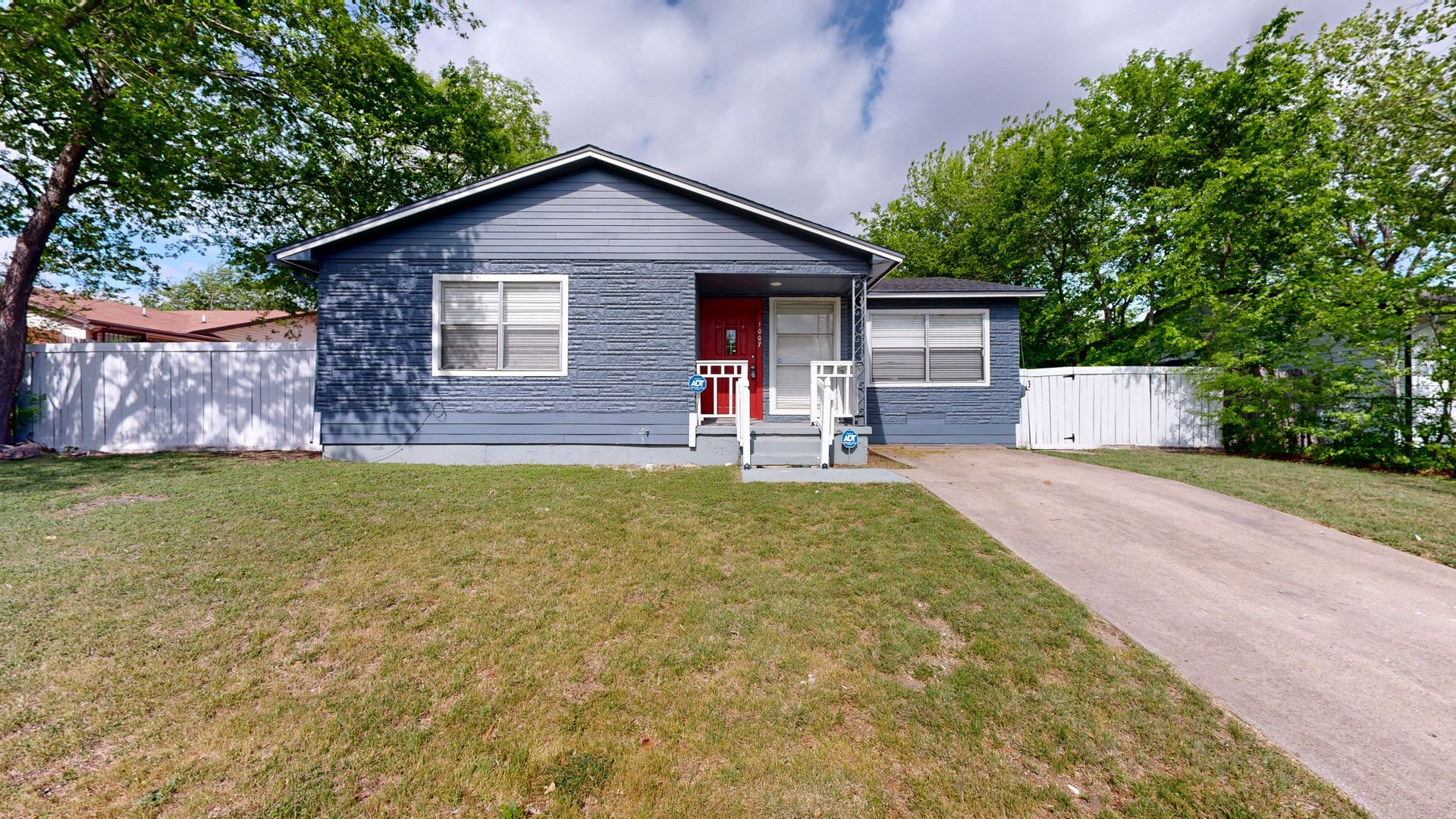 Killeen House: 1007 Houston St