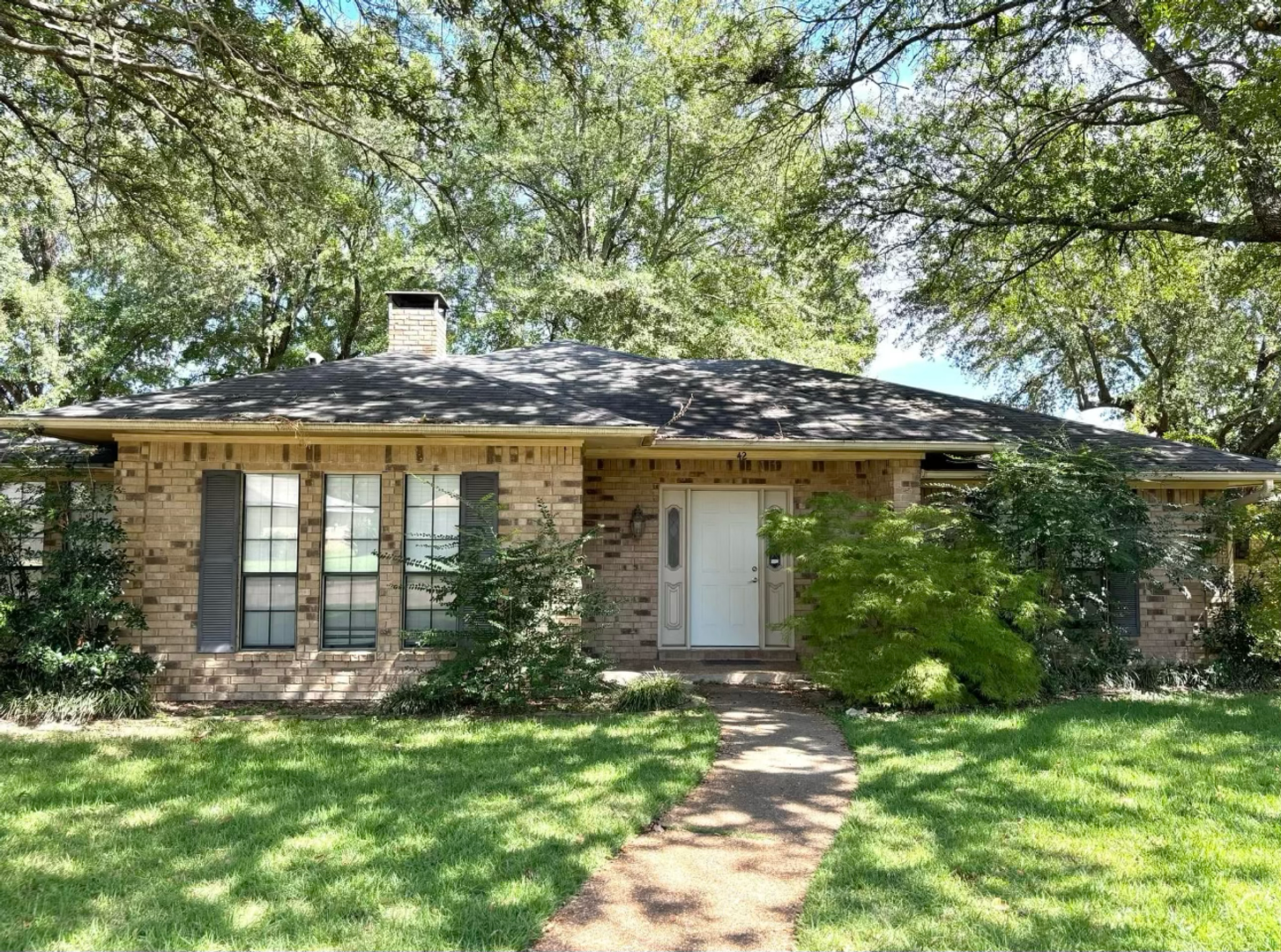 Texarkana House: 42 Lanshire Drive