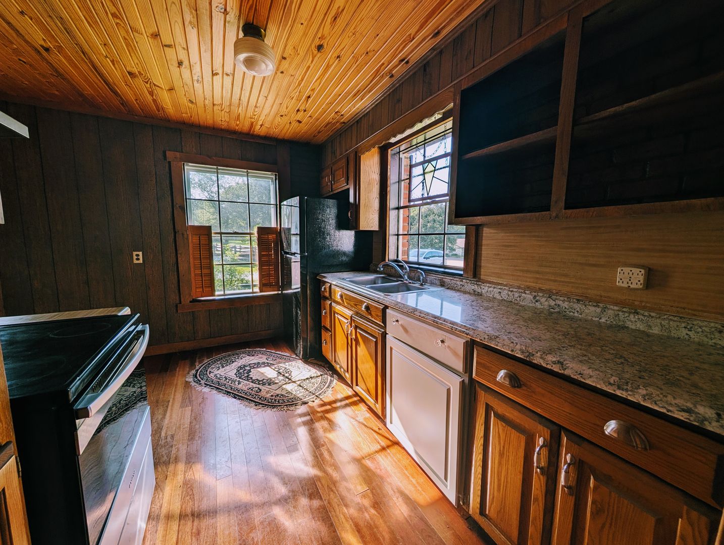 Texarkana House: 6400 Gibson Lane