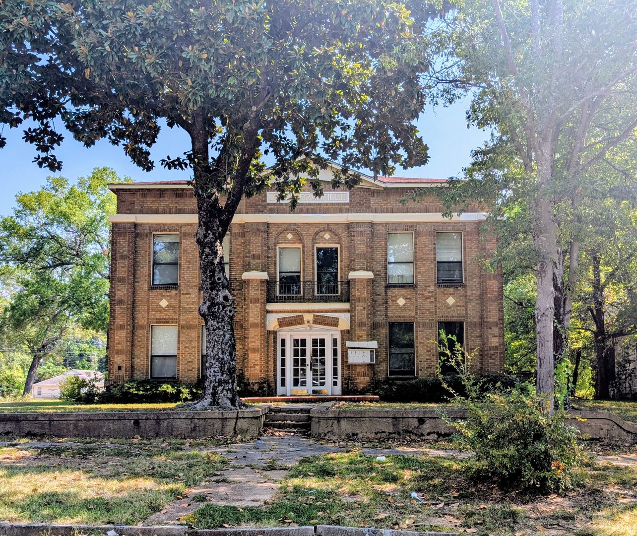 Texarkana Apartment: 320 Beech St.