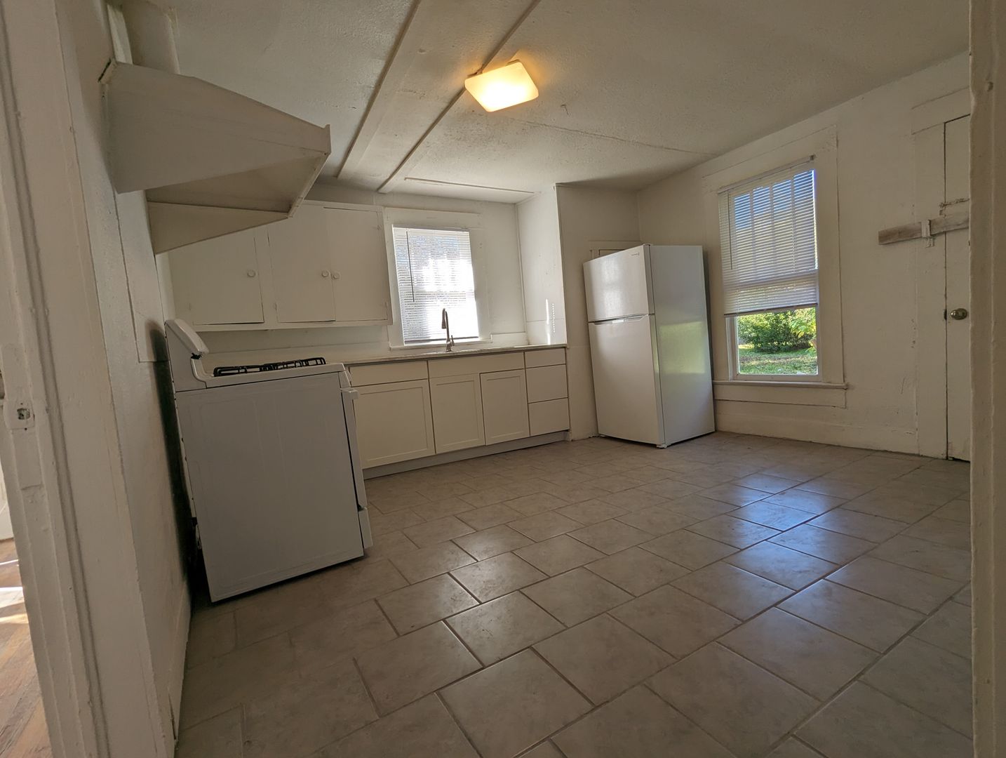 Texarkana House: 2403 Division Street