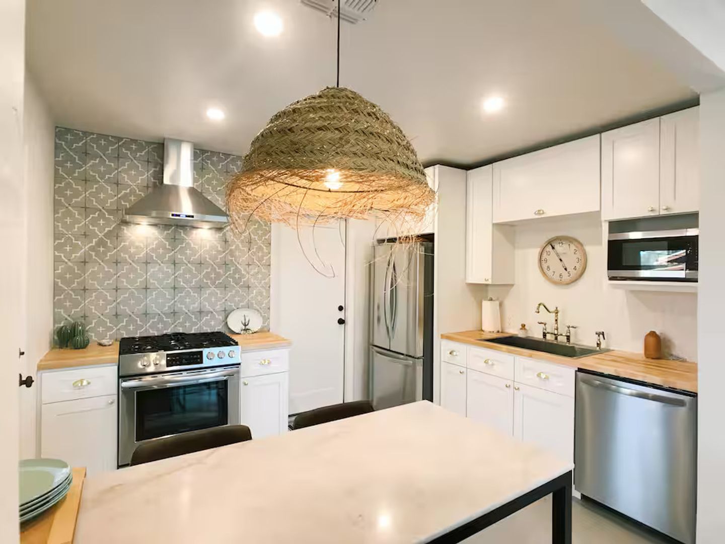 Tucson House: 1402 East Roger Road