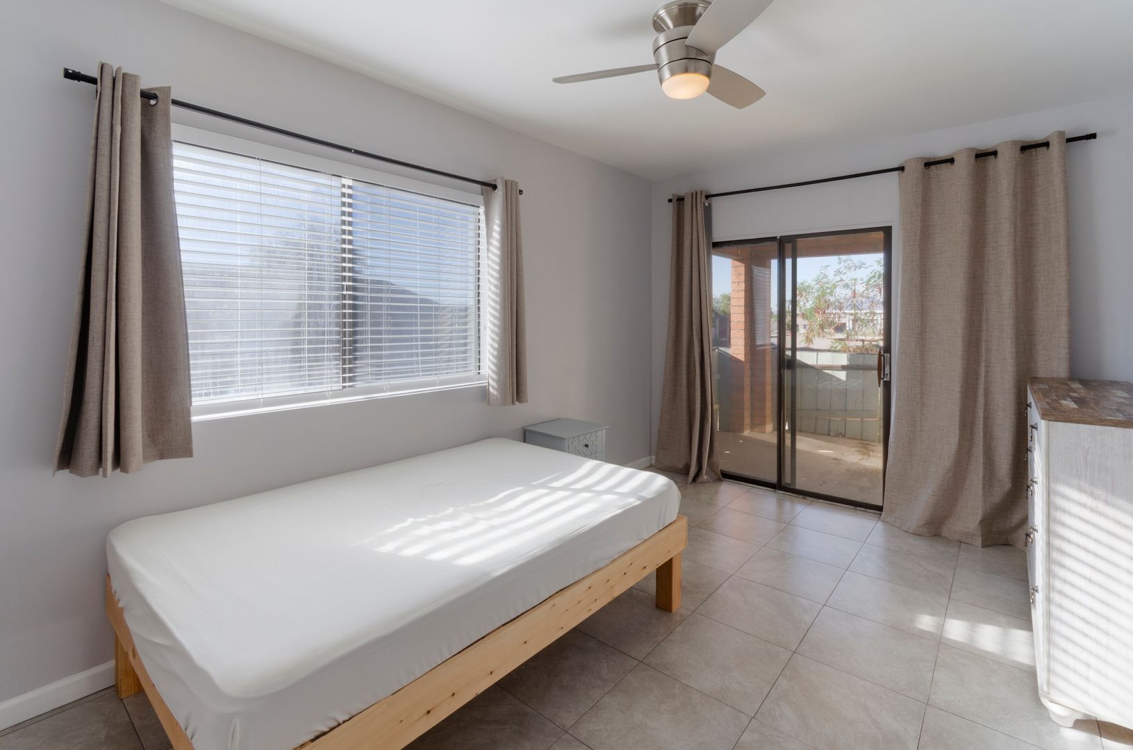 Tucson House: 1530 S Columbus Blvd #8 - Columbus